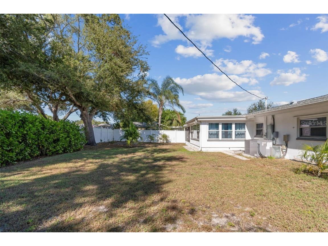 1409 Teresa Drive Largo FL 33770 TB8442282 image44