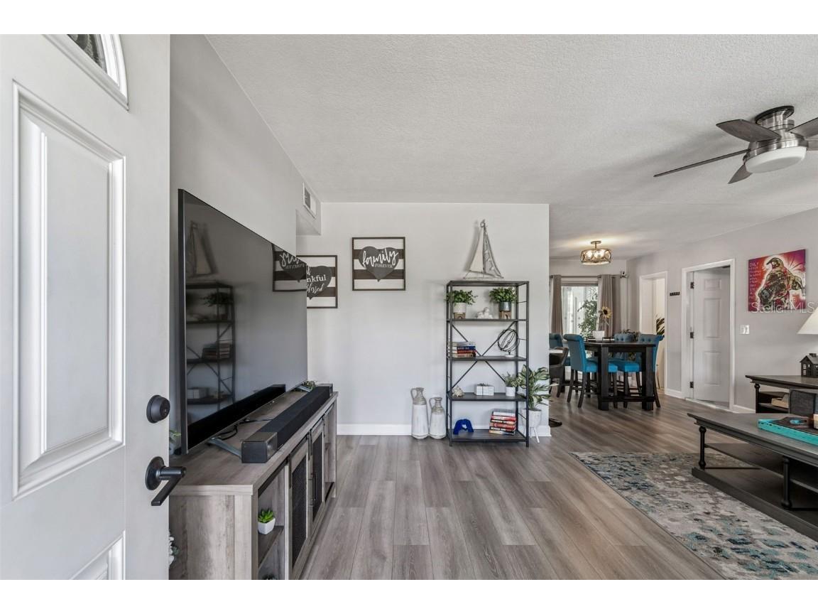 1409 Teresa Drive Largo FL 33770 TB8442282 image6