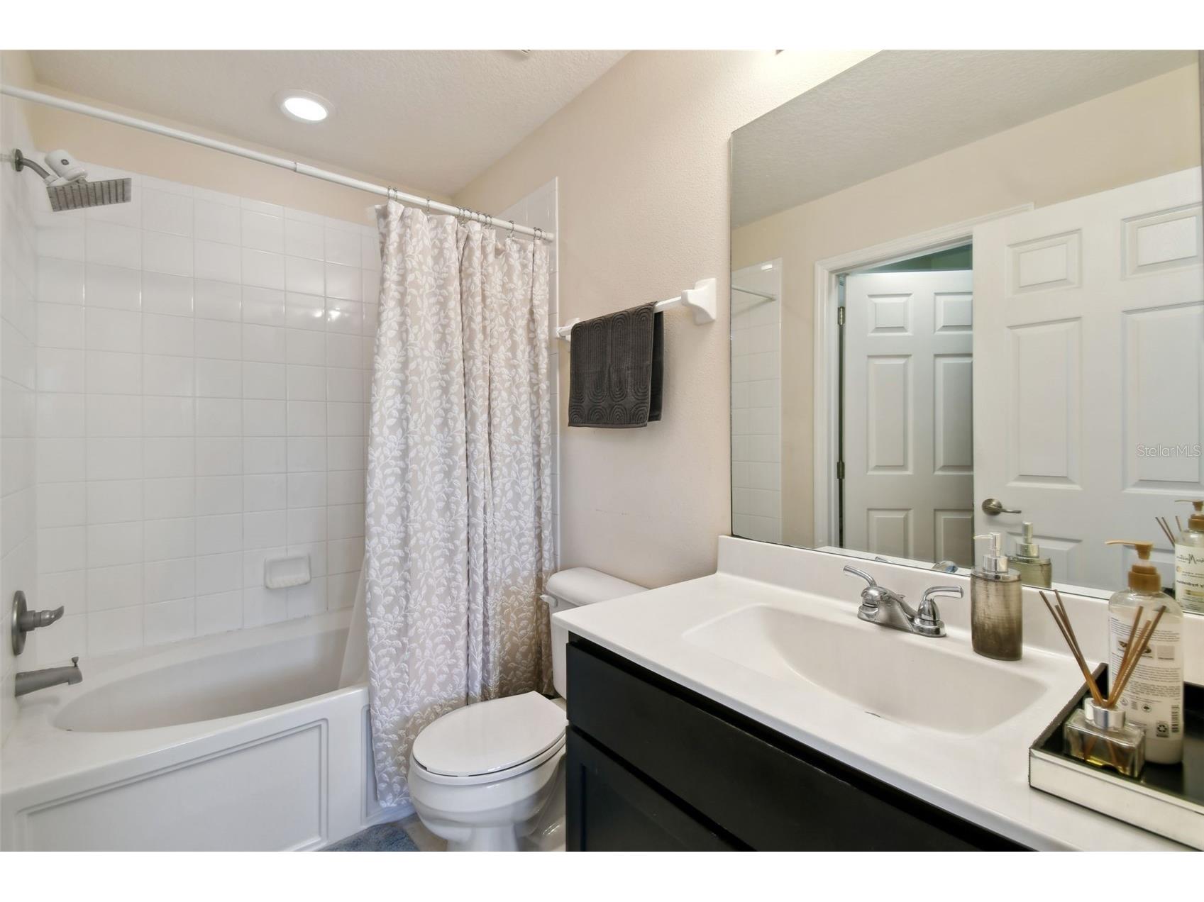 14090 Avenue Of The Groves Winter Garden FL 34787 - LAKE HAMOCK & LAKE SPEAR O6404288 image18