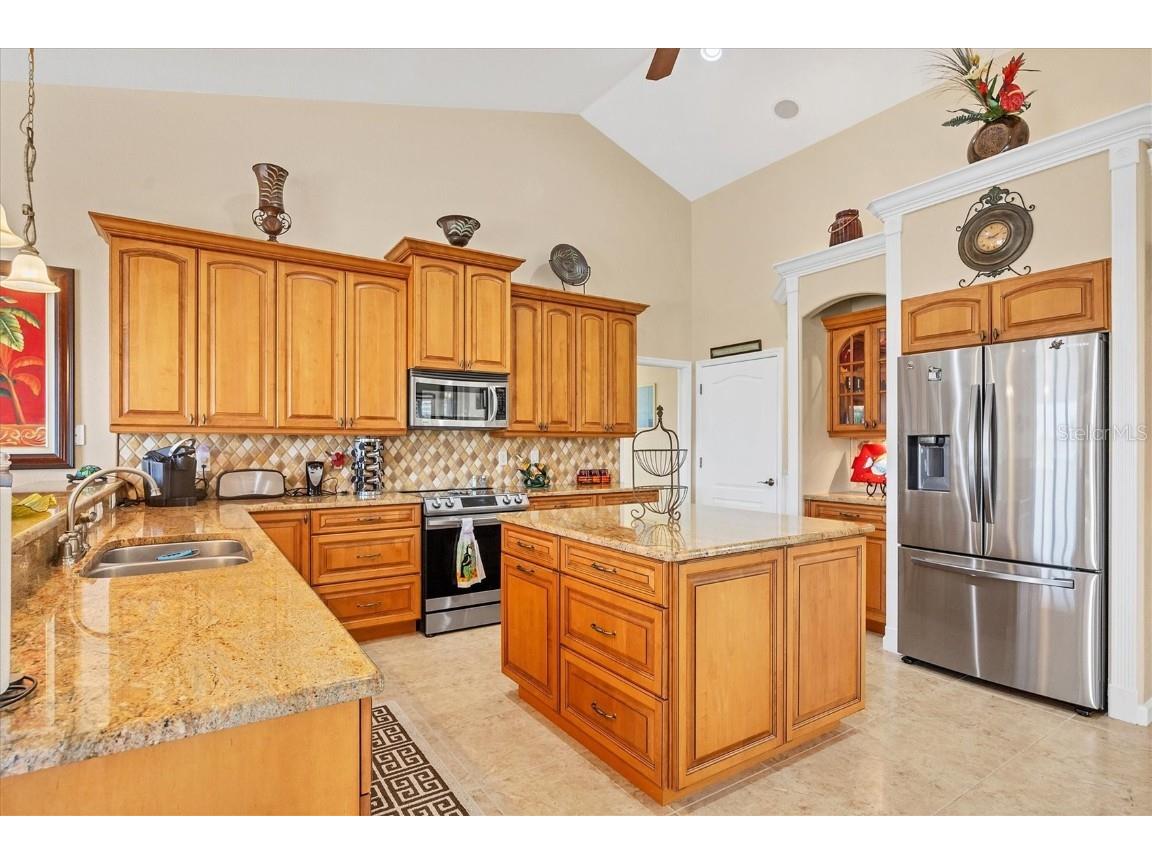 14091 Peekskill Avenue Port Charlotte FL 33981 - MCALESTER & WINNIPEG WATERWAY D6144024 image10