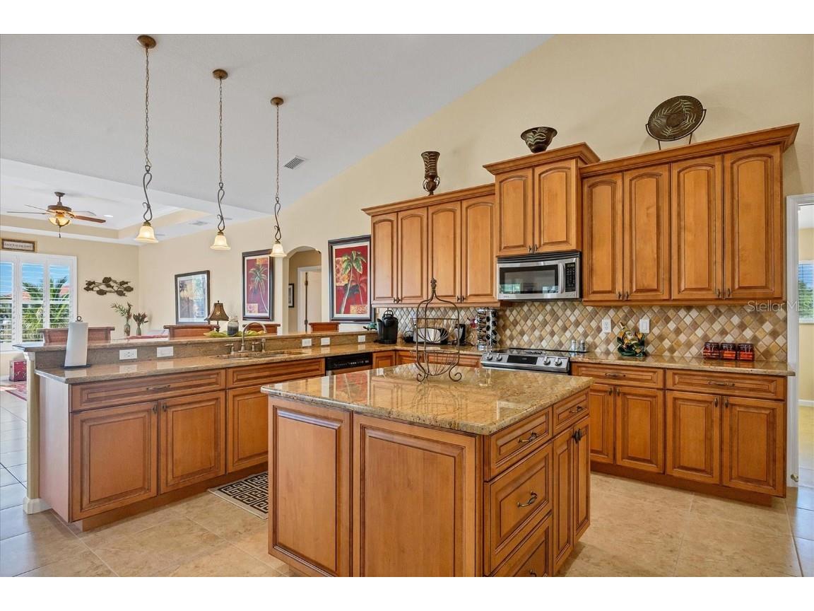 14091 Peekskill Avenue Port Charlotte FL 33981 - MCALESTER & WINNIPEG WATERWAY D6144024 image11