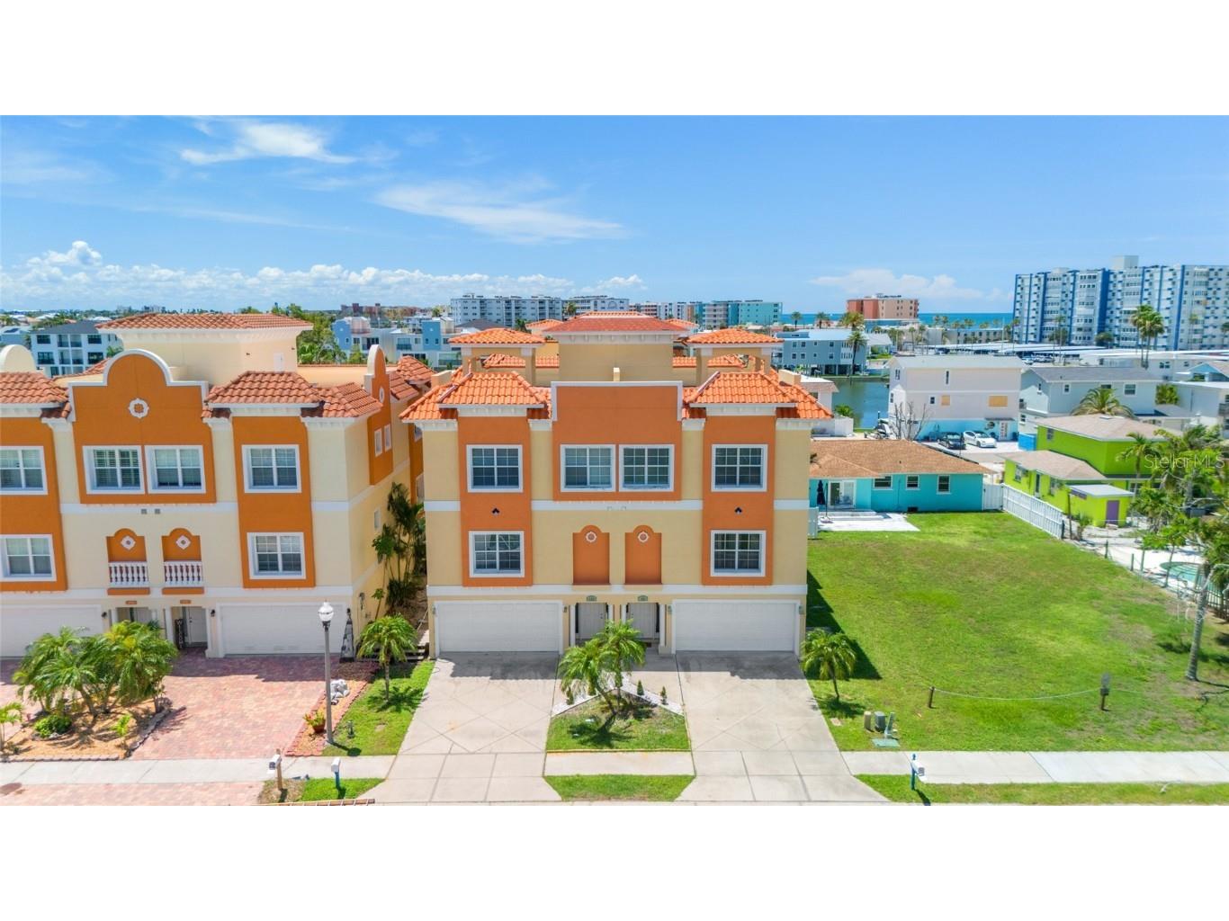 141 175th Avenue E Redington Shores FL 33708 TB8403141 image1