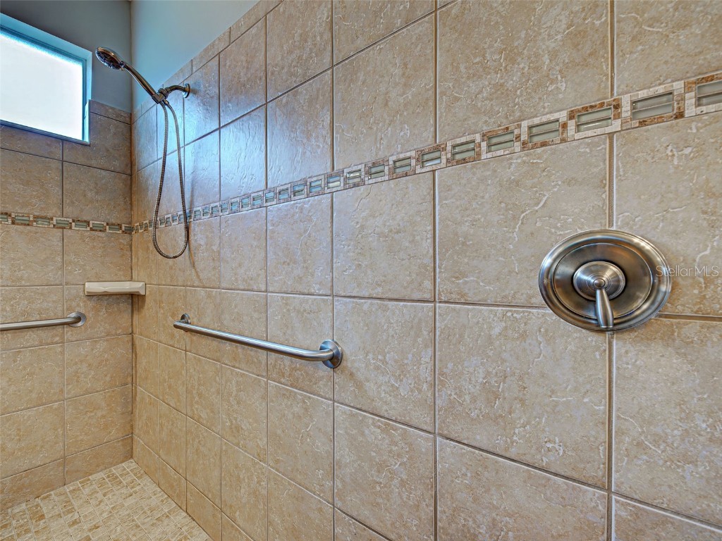 141 Altesino Court Venice FL 34292 N6140307 image40