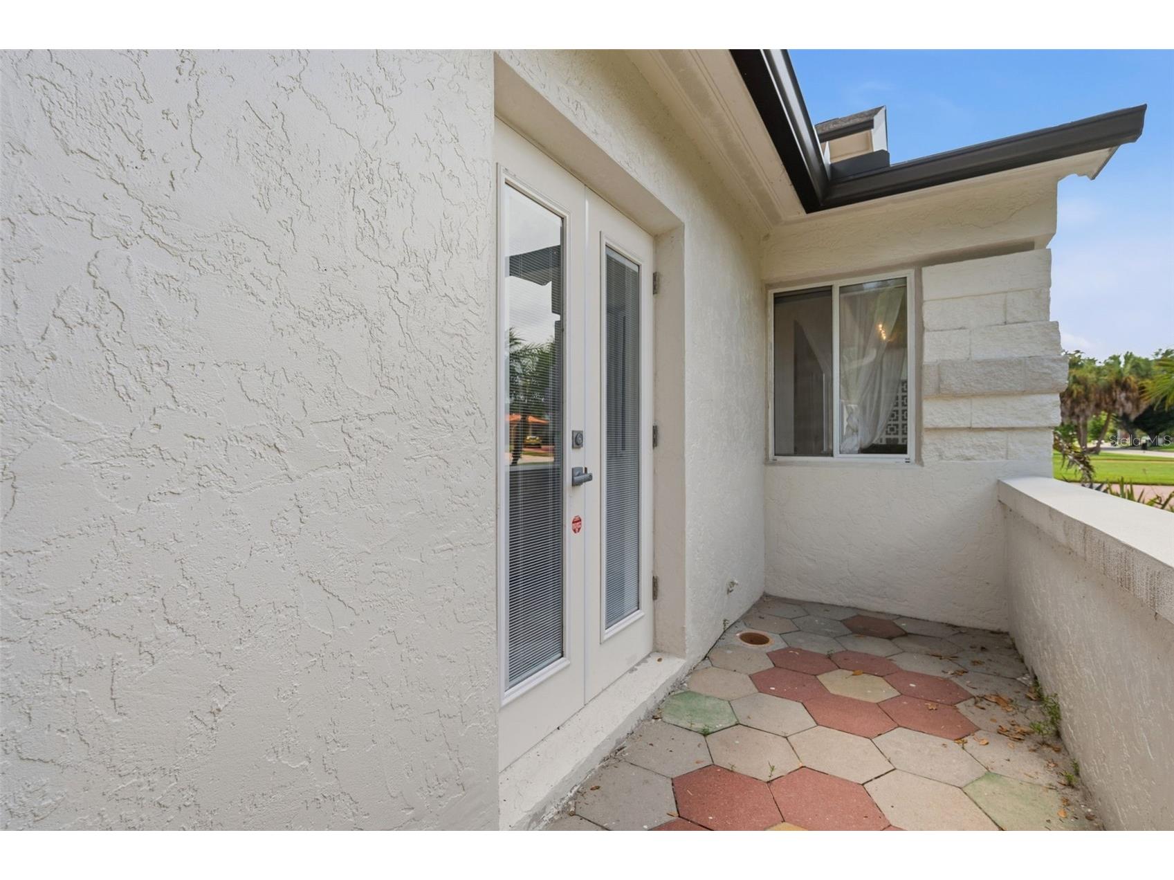 141 Giralda Boulevard NE Saint Petersburg FL 33704 TB8521654 image37