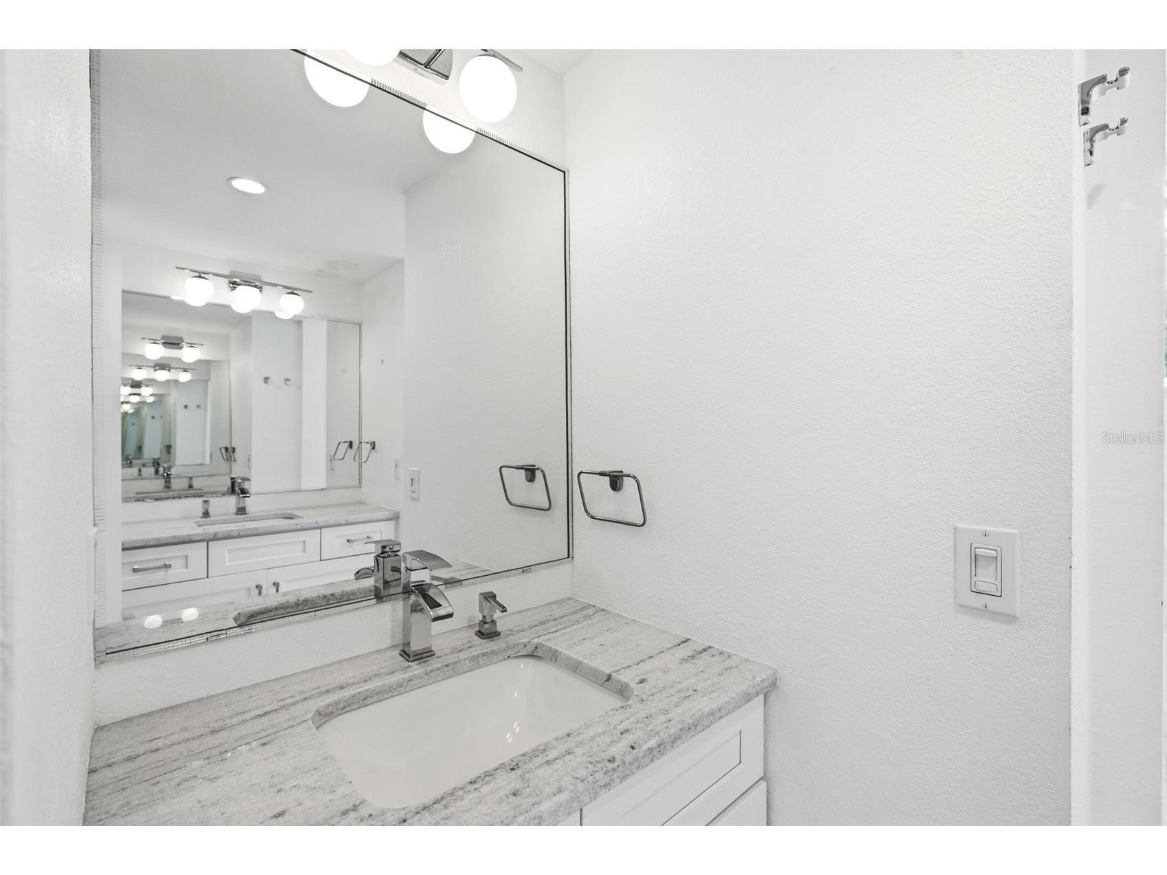 141 Giralda Boulevard NE Saint Petersburg FL 33704 TB8521654 image43