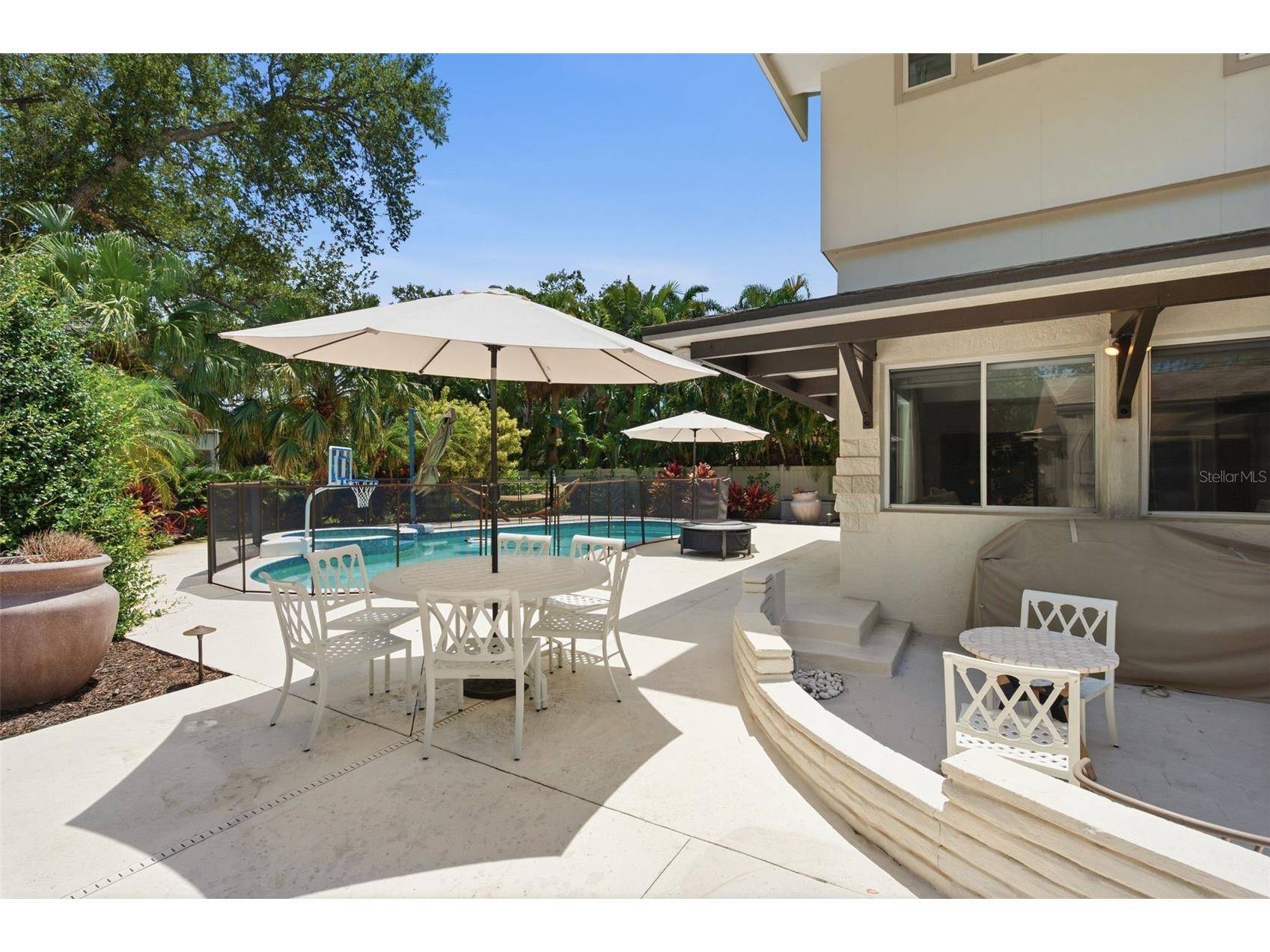 141 Giralda Boulevard NE Saint Petersburg FL 33704 TB8521654 image56