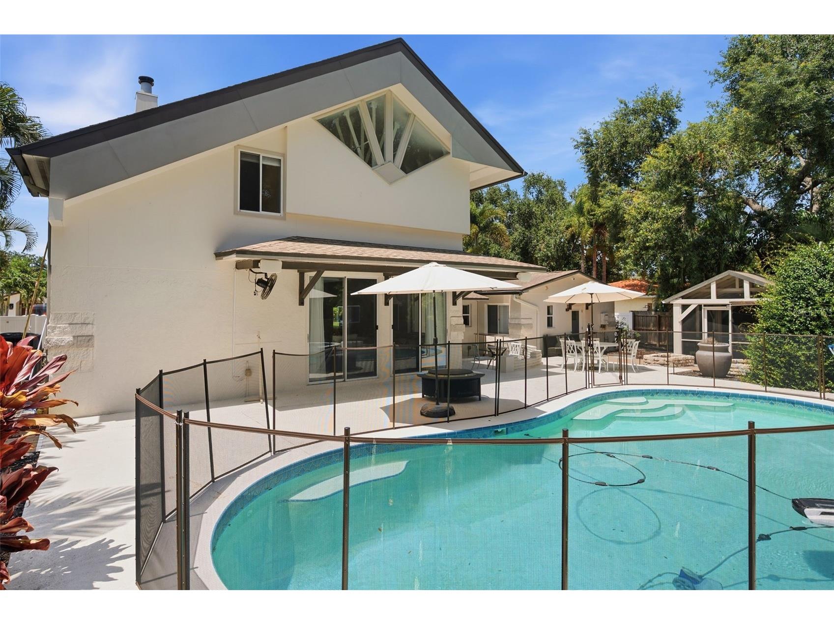 141 Giralda Boulevard NE Saint Petersburg FL 33704 TB8521654 image57