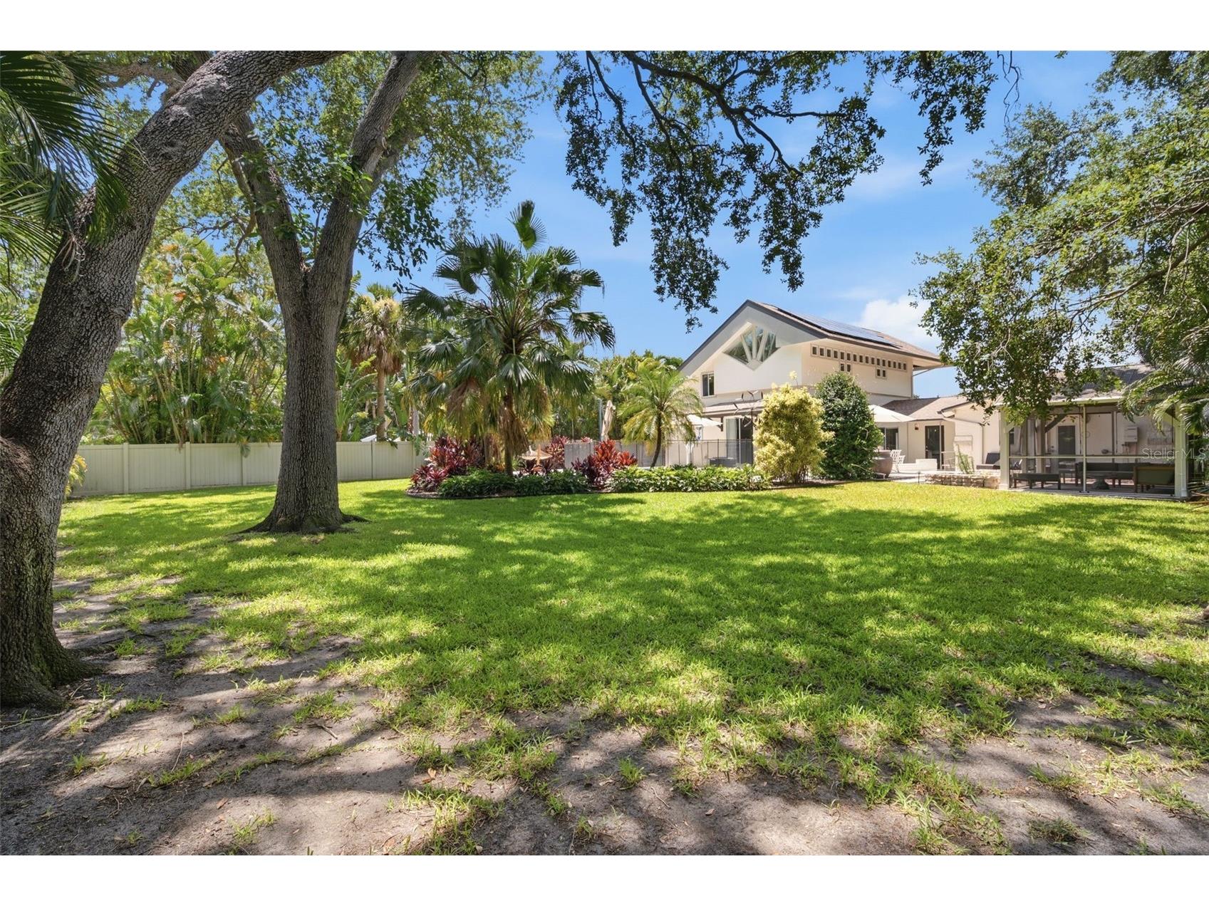141 Giralda Boulevard NE Saint Petersburg FL 33704 TB8521654 image66