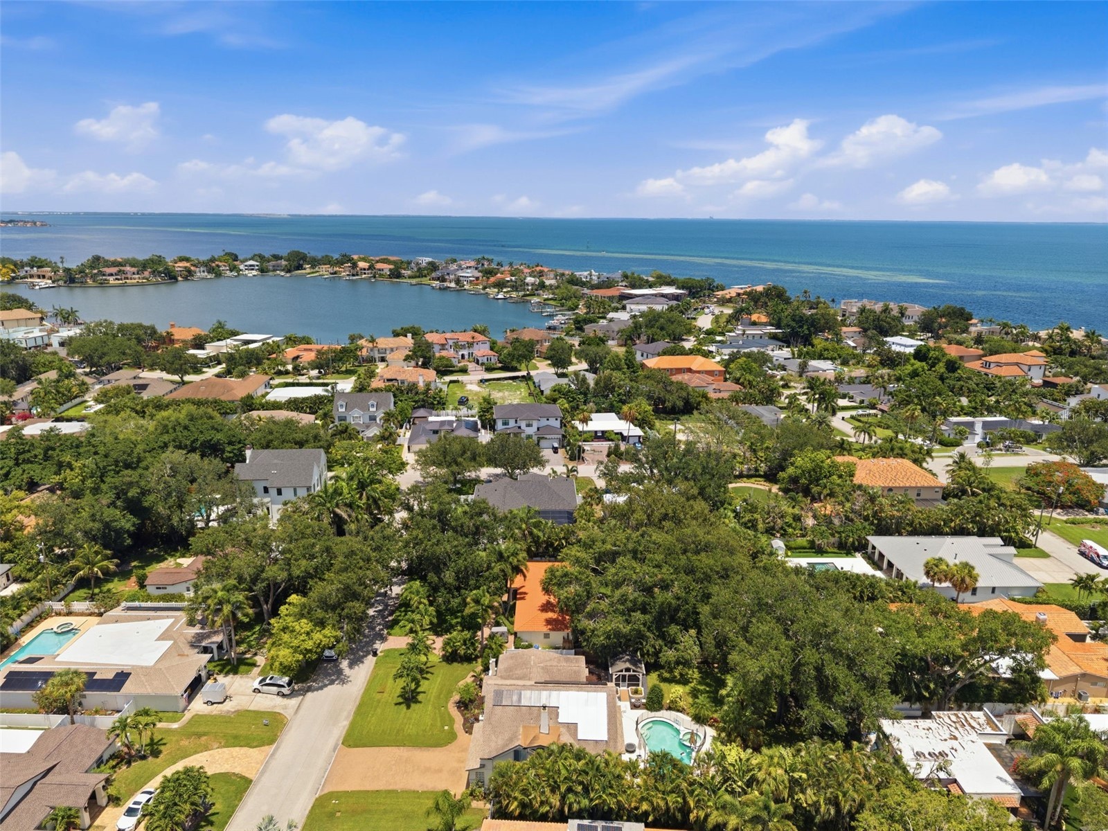 141 Giralda Boulevard NE Saint Petersburg FL 33704 TB8521654 image71