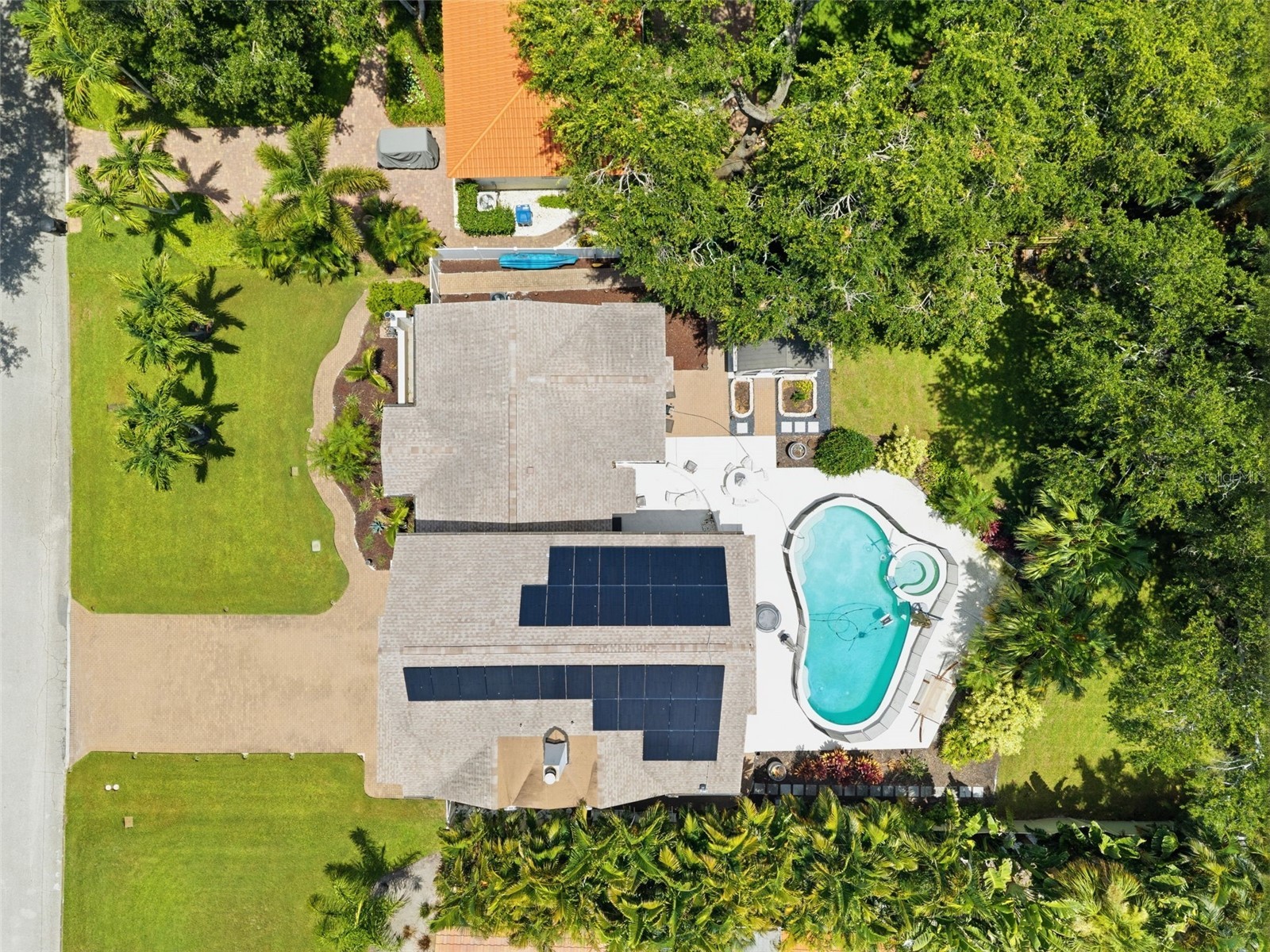 141 Giralda Boulevard NE Saint Petersburg FL 33704 TB8521654 image74