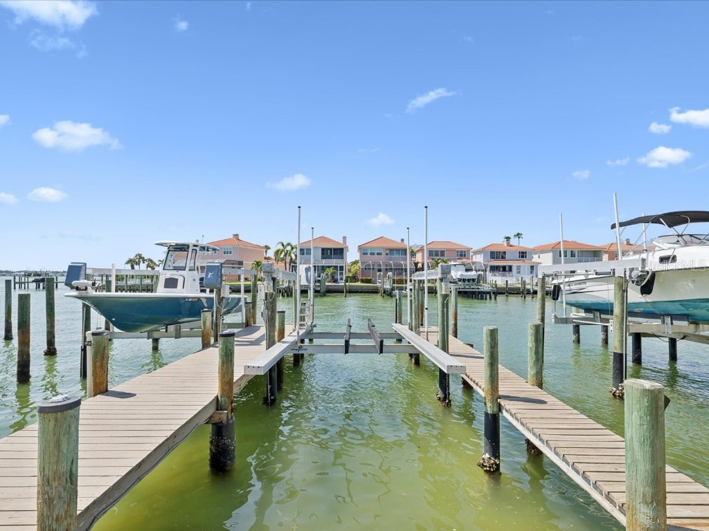 141 Marina Del Rey Court Clearwater Beach FL 33767 TB8420682 image5