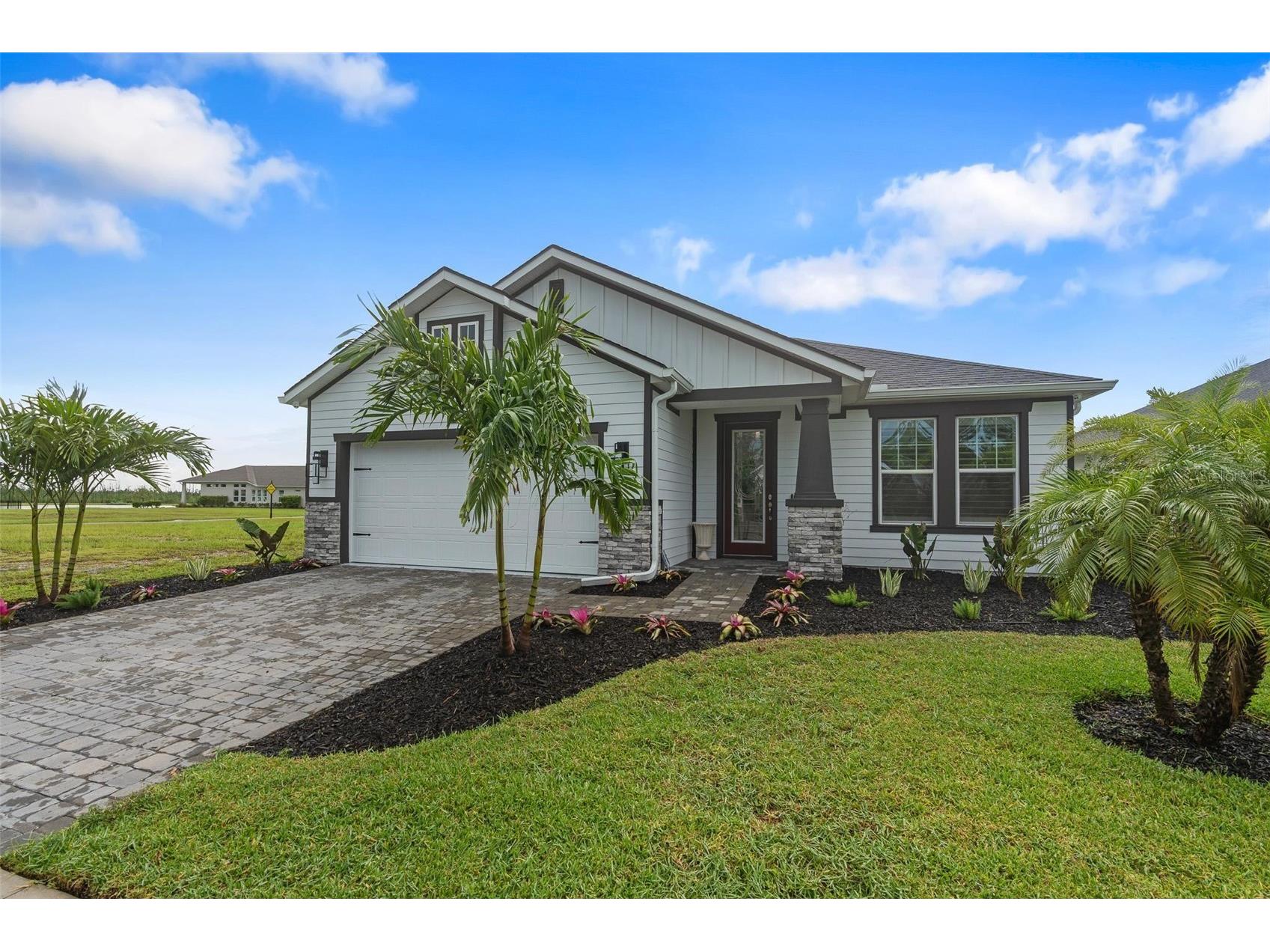 141 Mosaic Boulevard Daytona Beach FL 32124 V4947851 image1