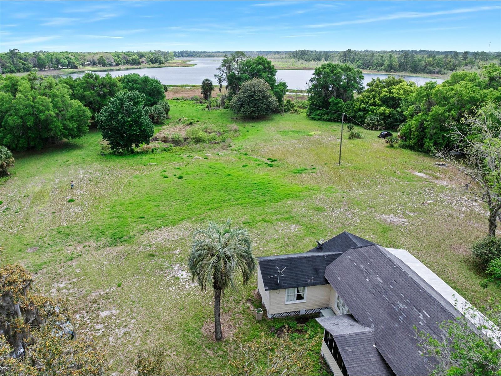 141 N Pine Street Pierson FL 32180 - SHAW LAKE V4948725 image1