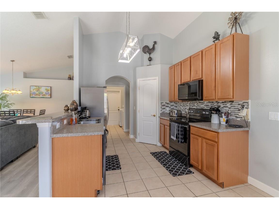 141 Old Bridge Circle Davenport FL 33897 P4936805 image8