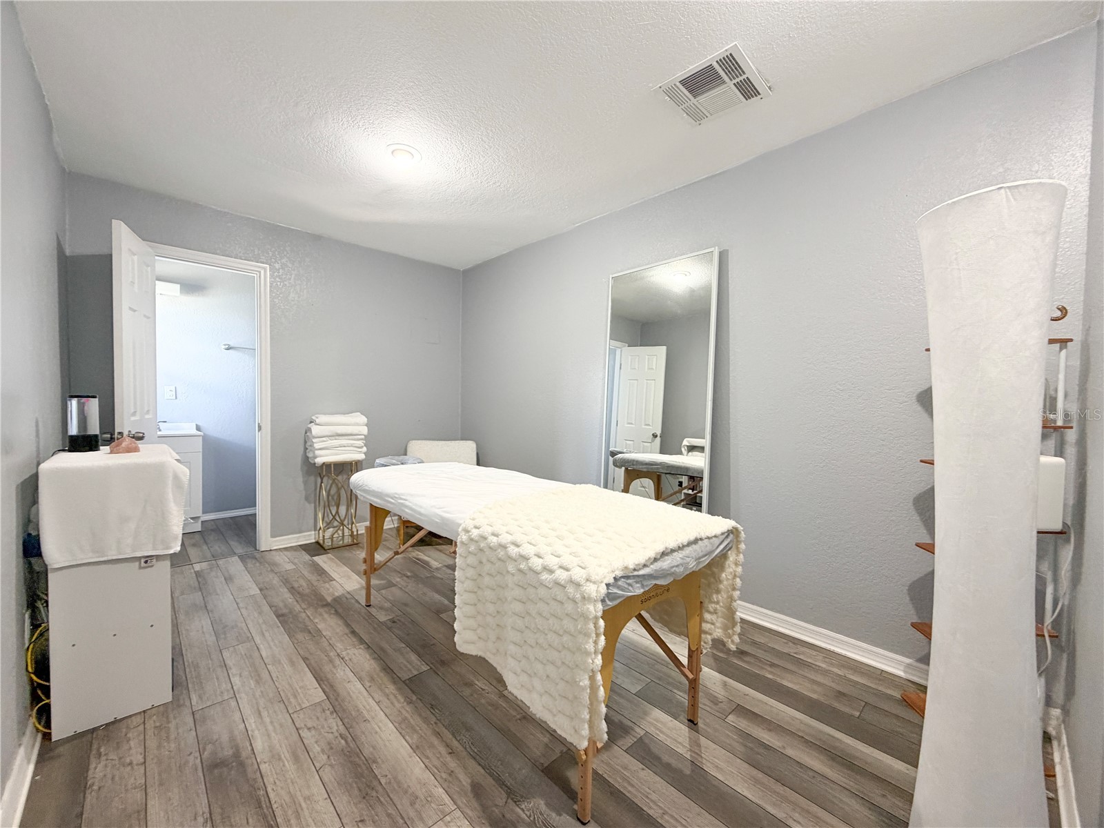 141 S Hiawassee Road Orlando FL 32835 O6389478 image18