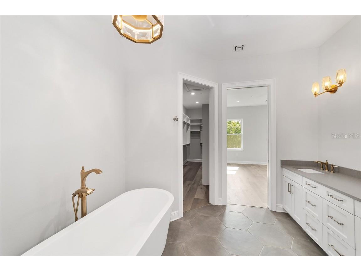 141 SE Watula Avenue Ocala FL 34471 OM698716 image24