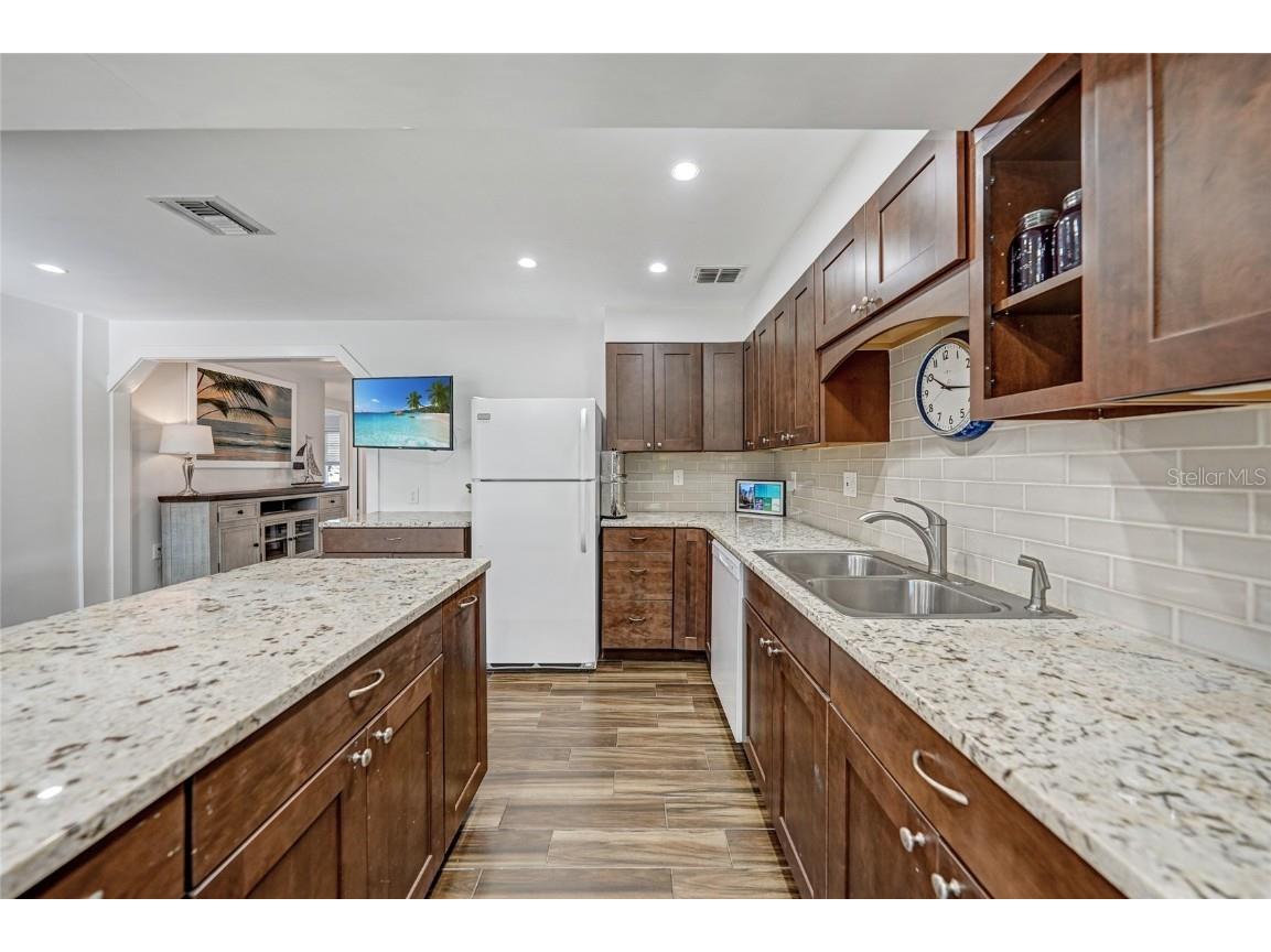 141 Singapore Road Punta Gorda FL 33950 C7519725 image12