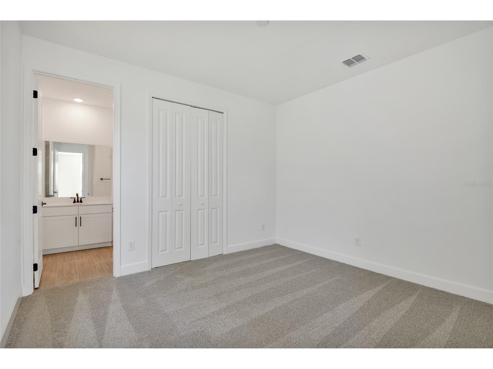 141 Waterstone Loop Tavares FL 32778 S5151828 image4