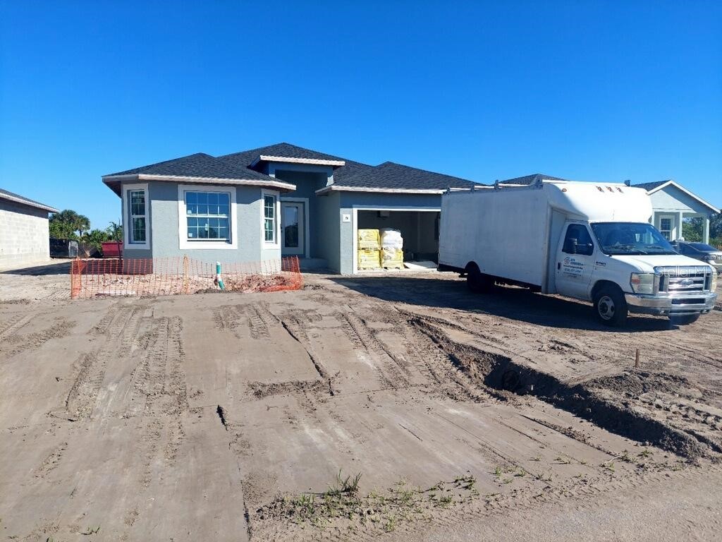 141 Wright Drive Rotonda West FL 33947 D6132885 image1