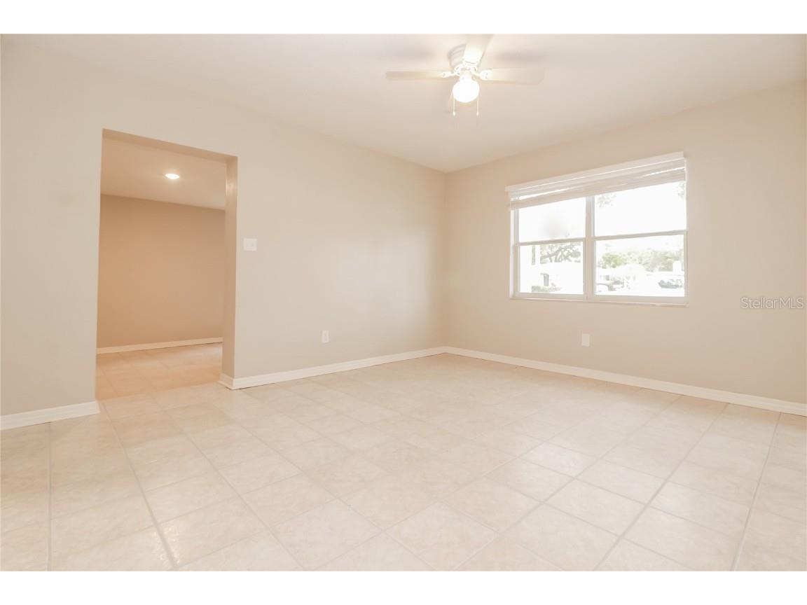 1410 26th Avenue S Saint Petersburg FL 33705 O6365035 image3