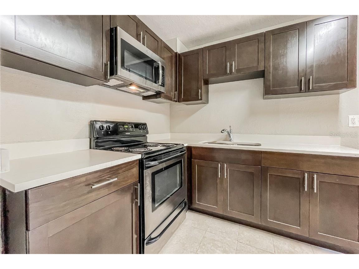 1410 26th Avenue S Saint Petersburg FL 33705 O6365035 image8