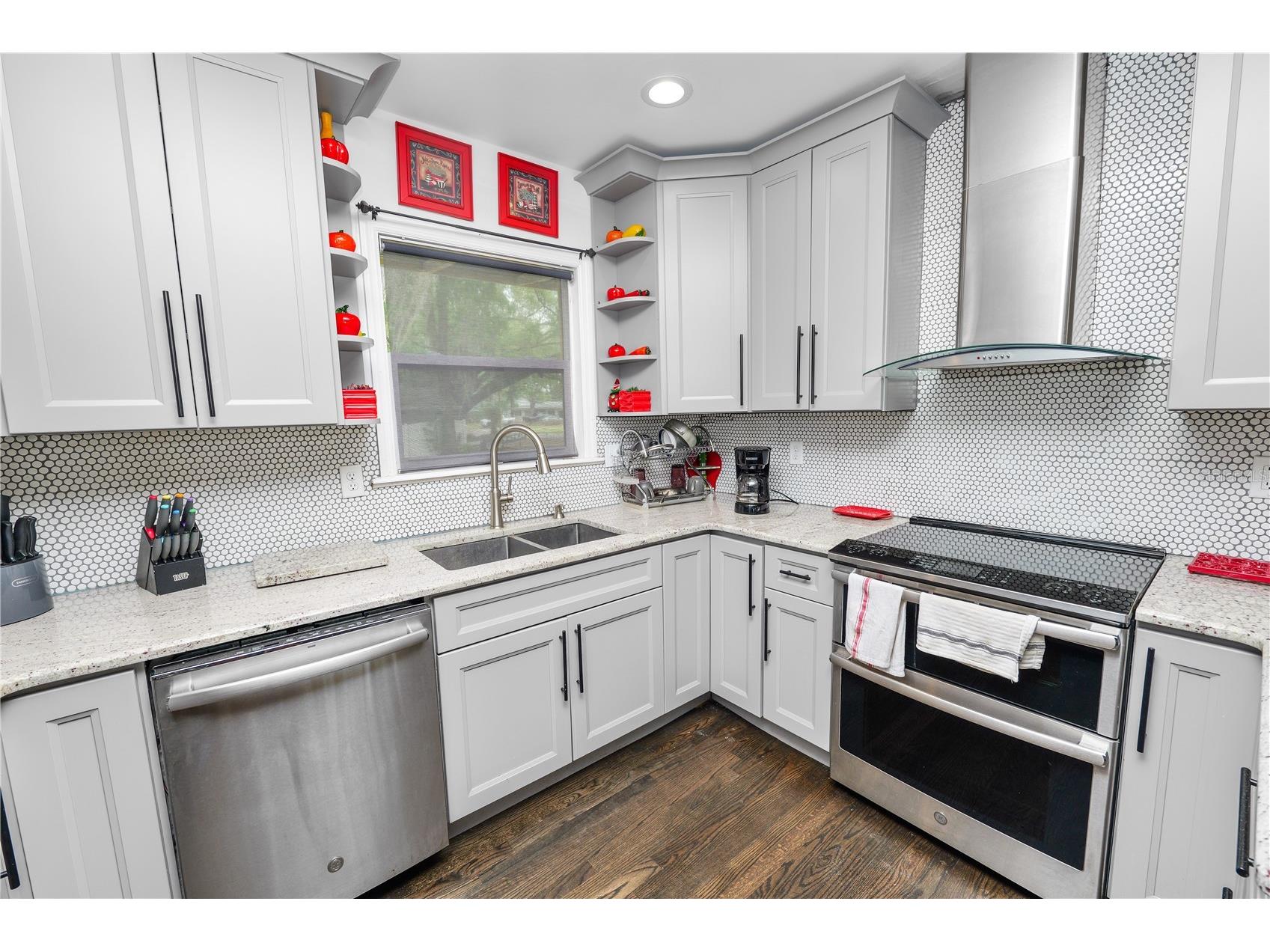 1410 E Edgewood Drive Lakeland FL 33803 TB8492756 image10