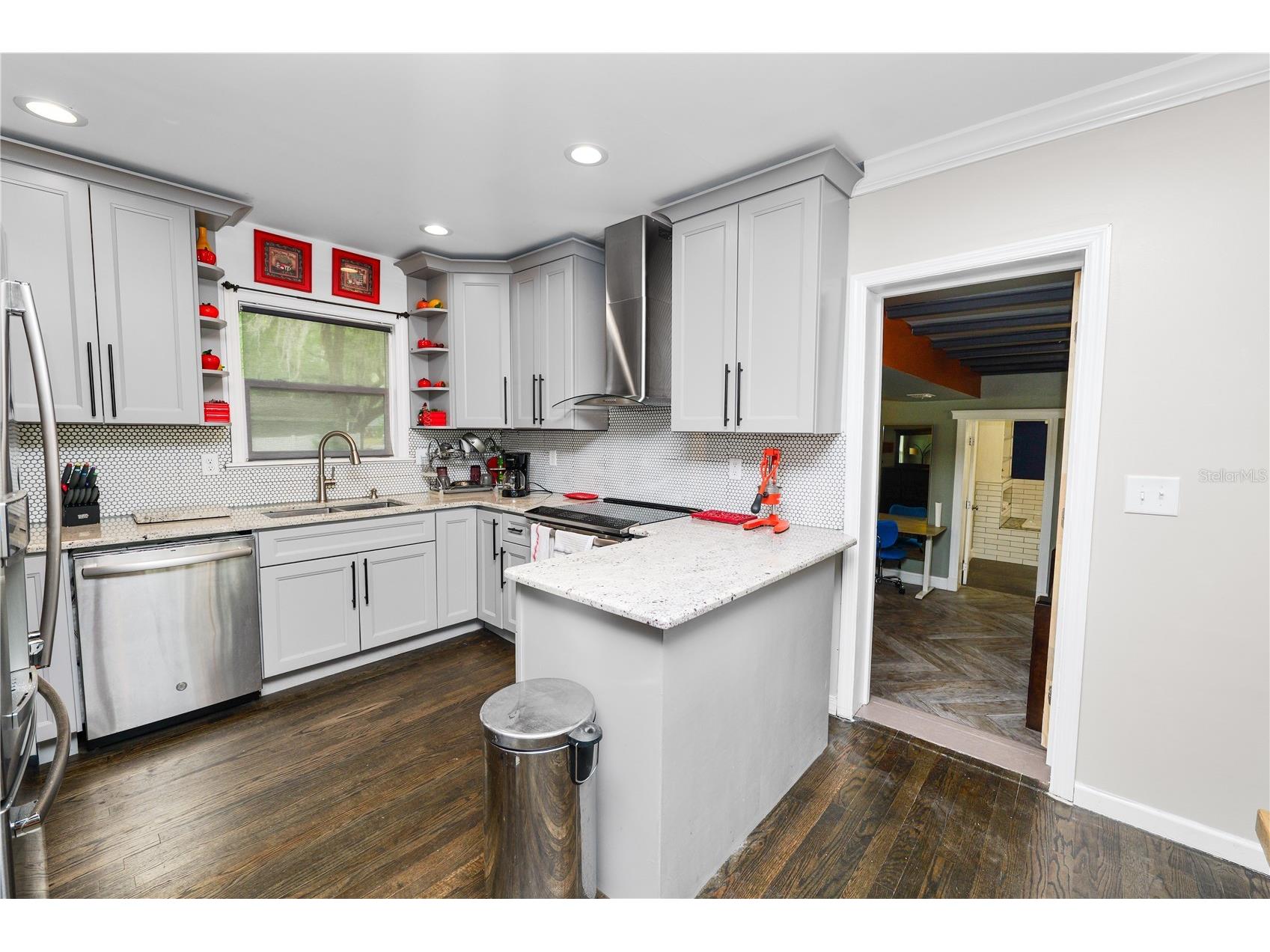 1410 E Edgewood Drive Lakeland FL 33803 TB8492756 image9
