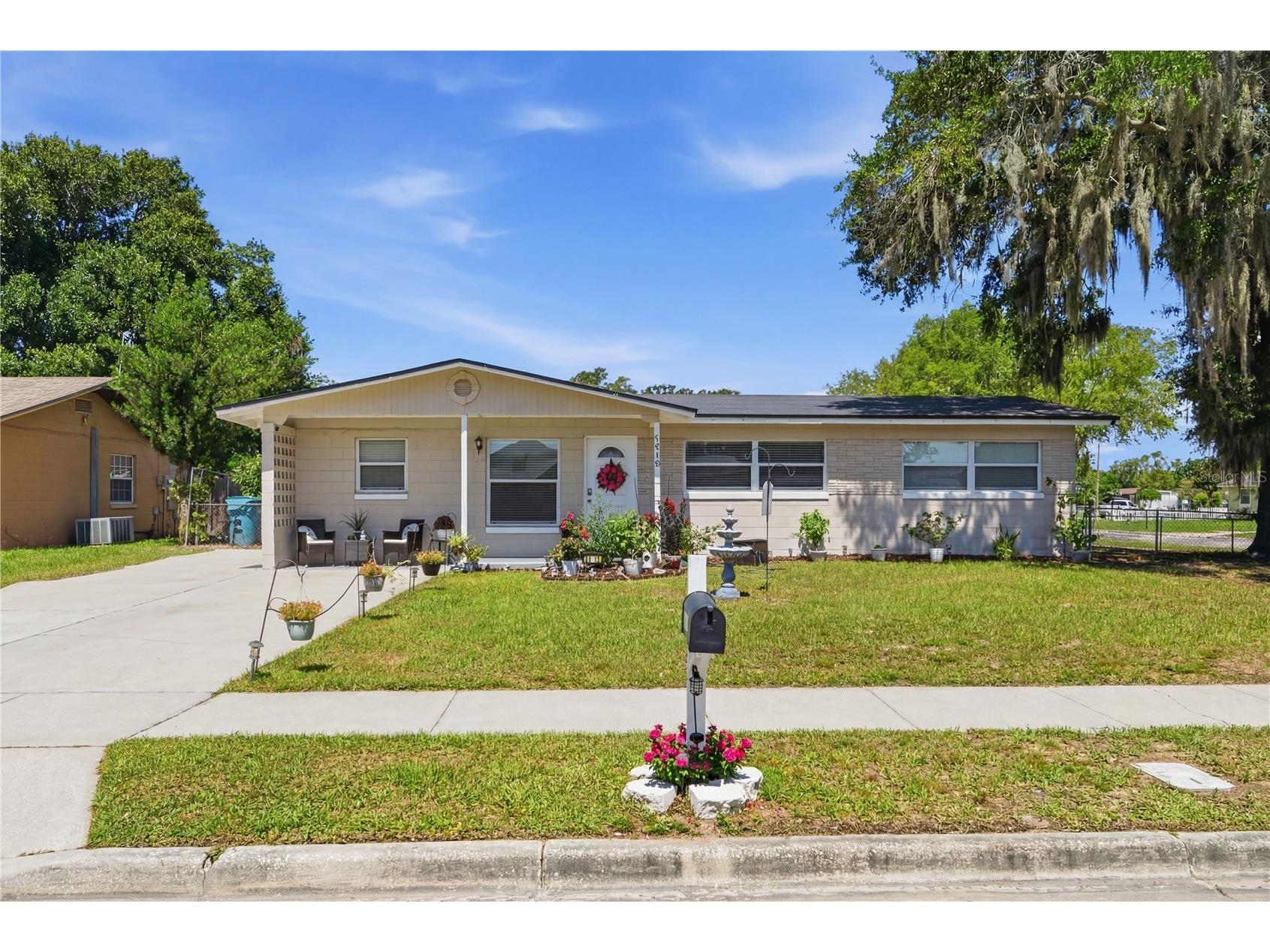 1410 Kozart Court Orlando FL 32811 O6418244 image1