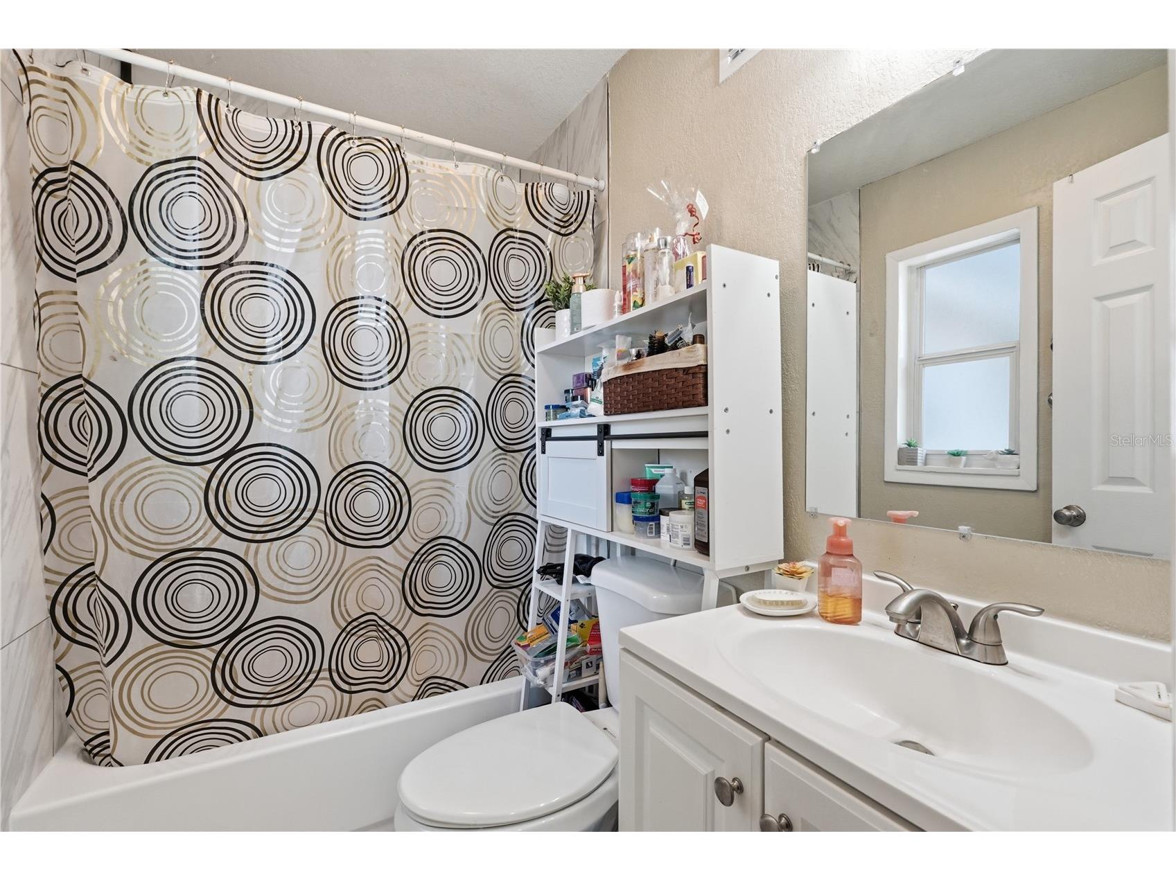1410 Kozart Court Orlando FL 32811 O6418244 image9