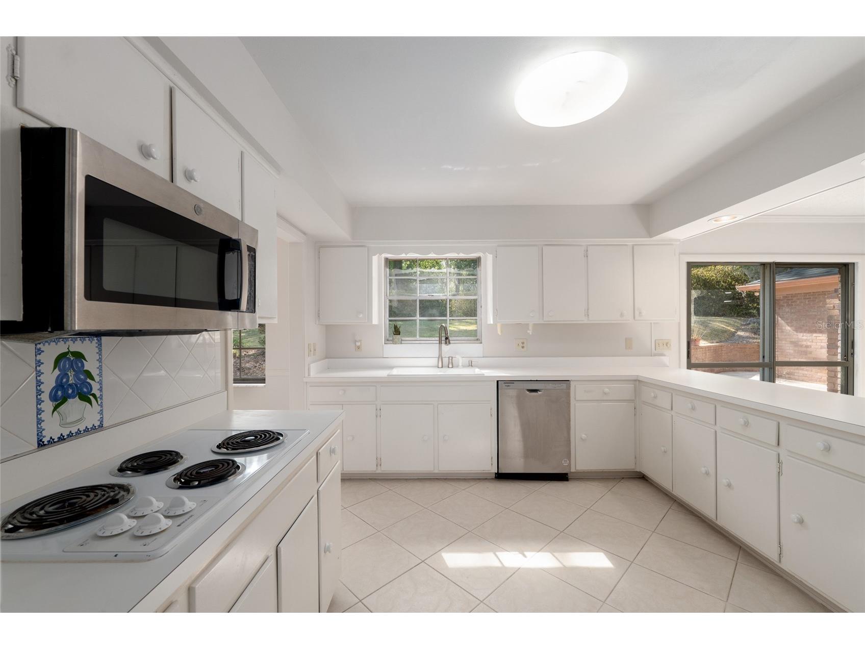 1410 NW 28th Street Gainesville FL 32605 GC539428 image14