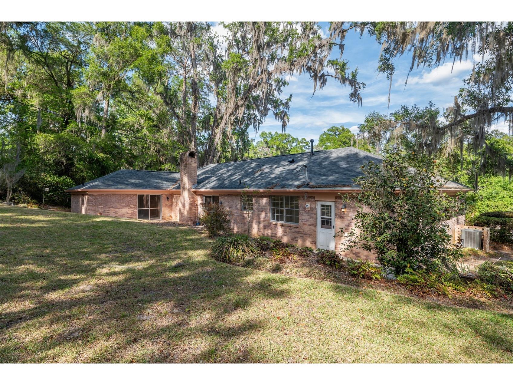 1410 NW 28th Street Gainesville FL 32605 GC539428 image61