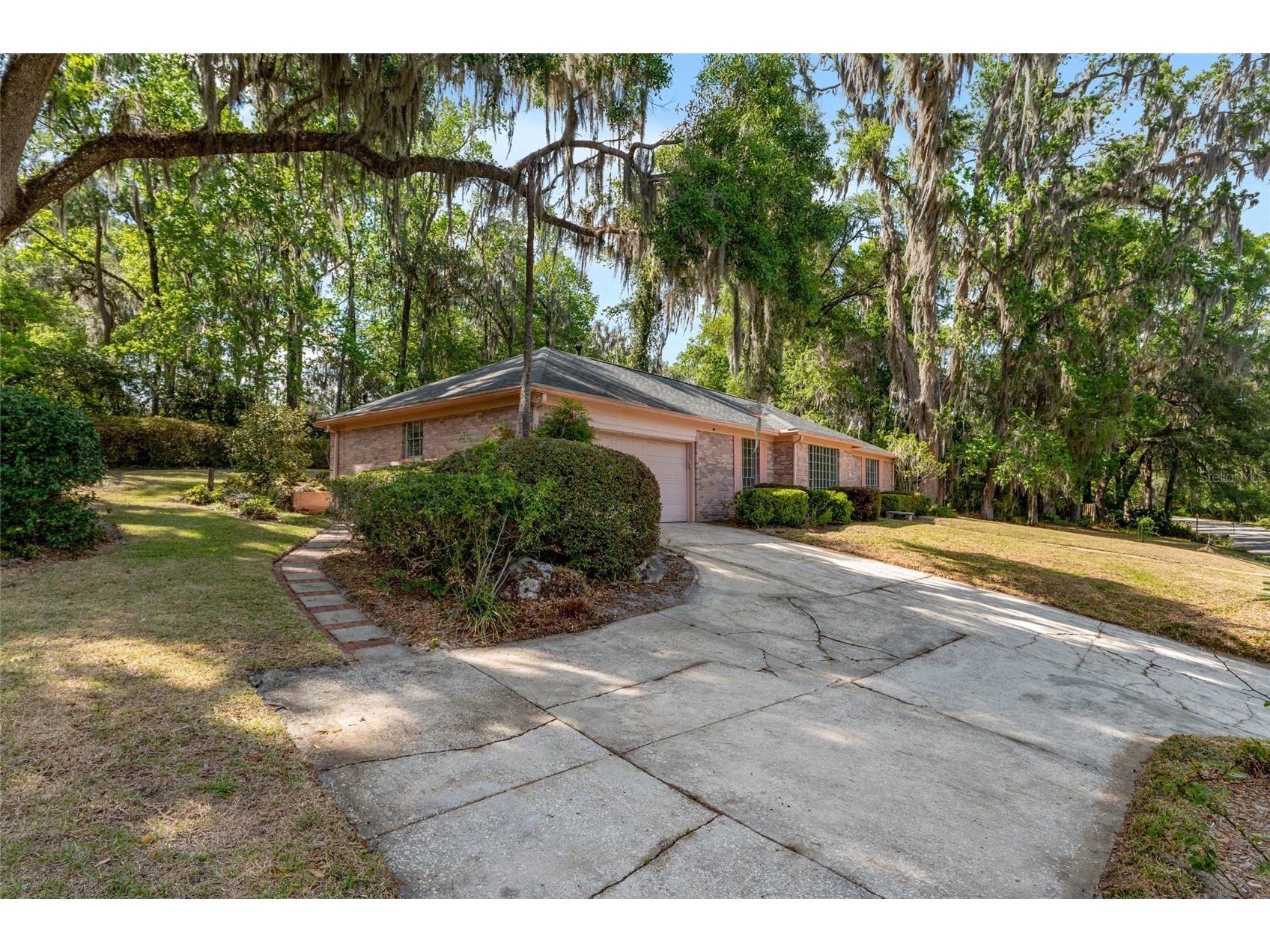 1410 NW 28th Street Gainesville FL 32605 GC539428 image74
