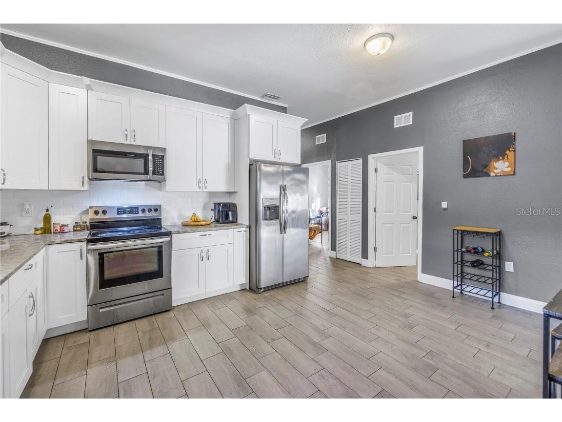 1410 Prescott Street S Saint Petersburg FL 33712 TB8345243 image11