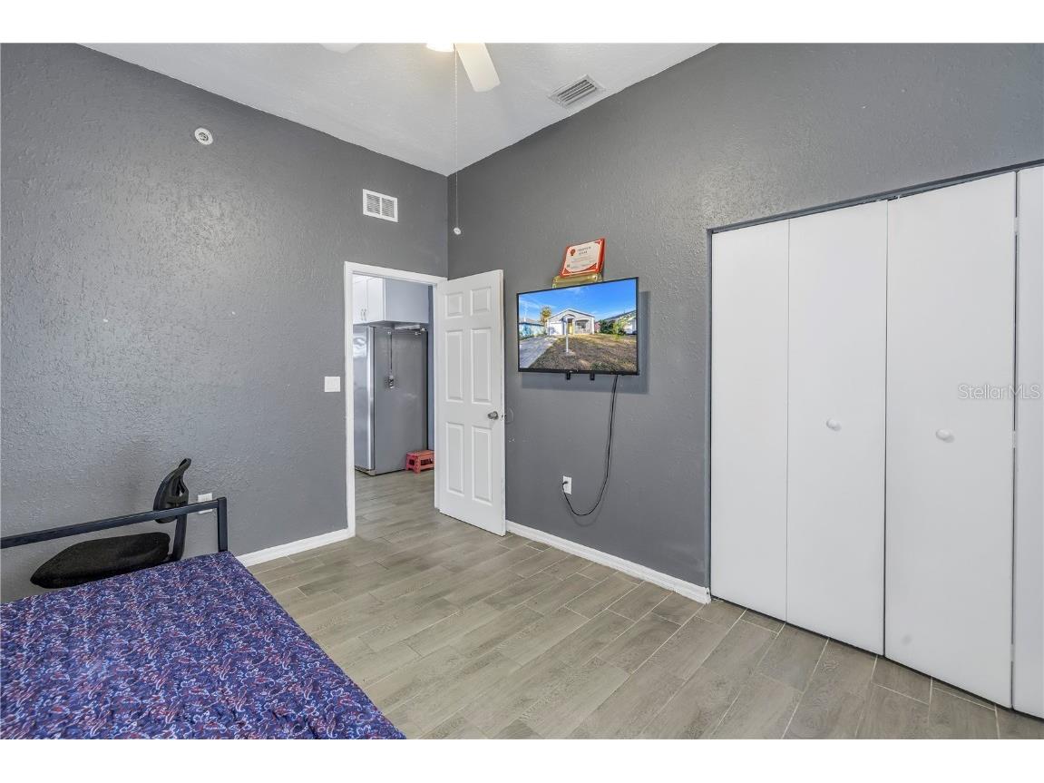 1410 Prescott Street S Saint Petersburg FL 33712 TB8345243 image24