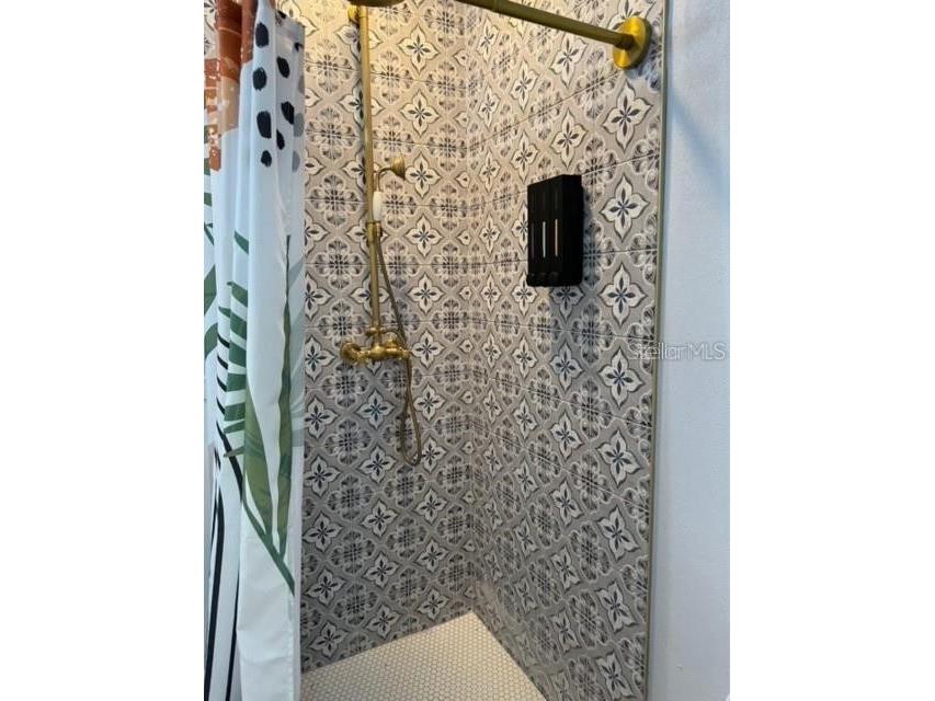 1410 W Humphrey Street Tampa FL 33604 TB8497254 image8