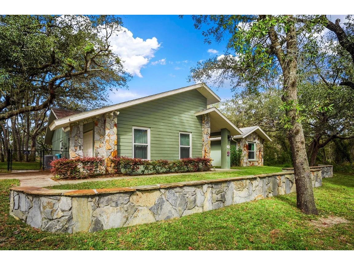14100 Mulkerin Drive Weeki Wachee FL 34614 W7858808 image1