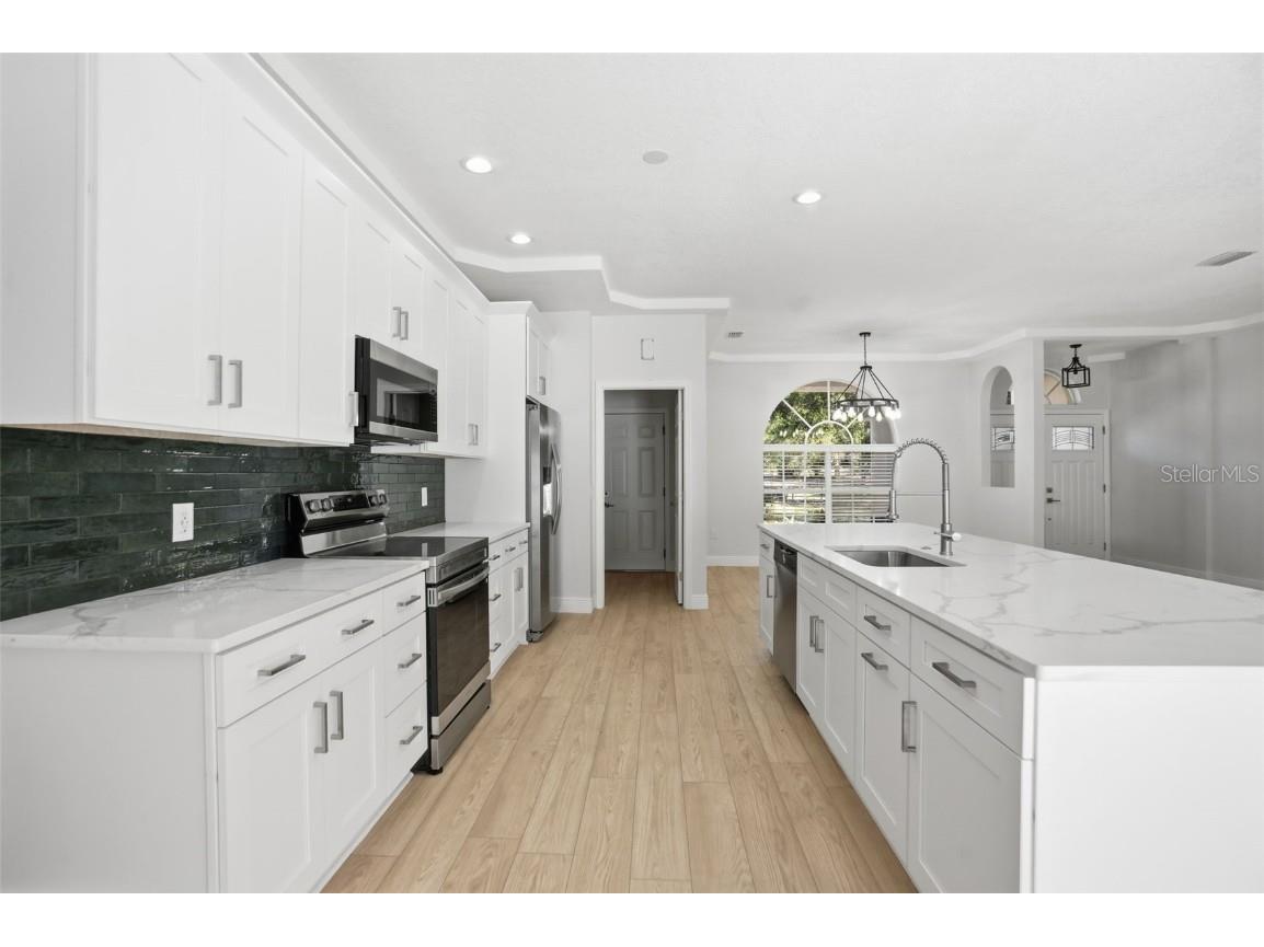 14100 Olympic Village Lane Brooksville FL 34614 W7880497 image4