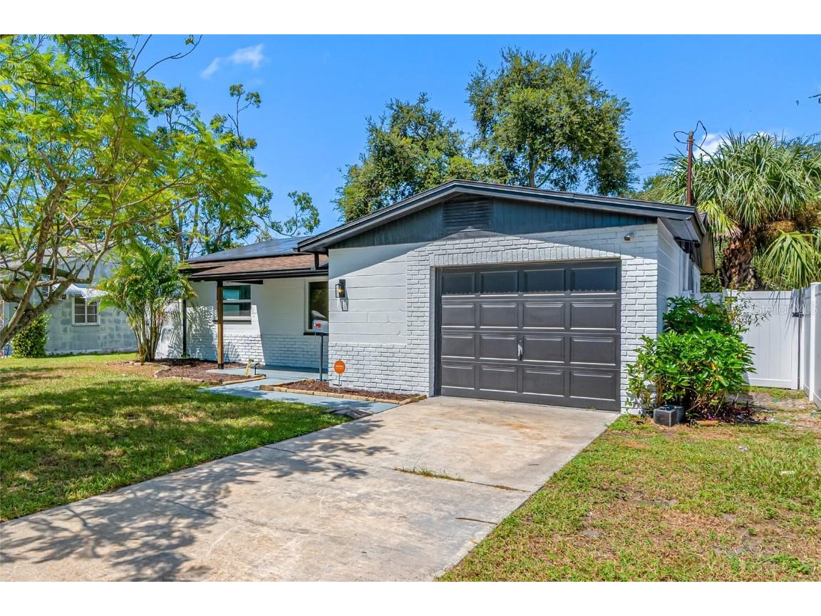 1411 39th Avenue N Saint Petersburg FL 33703 TB8431123 image1