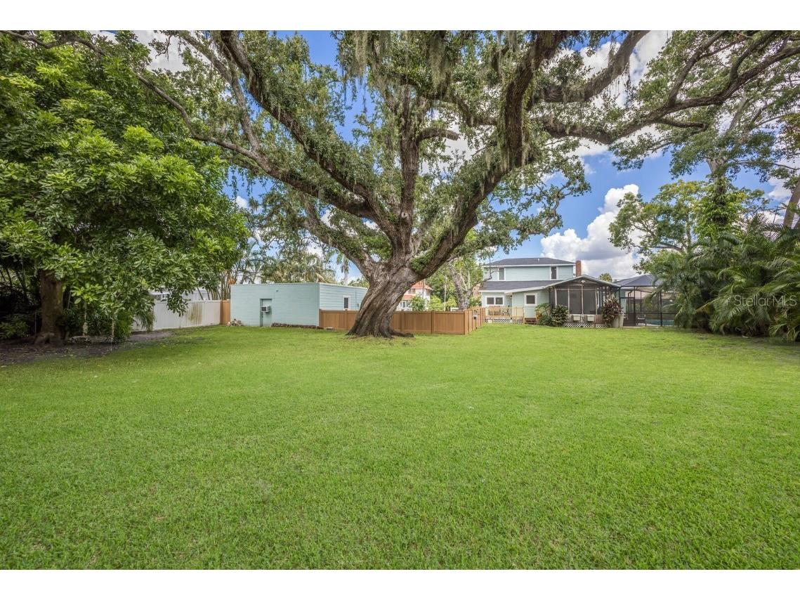 1411 4th Street W Palmetto FL 34221 A4661811 image48