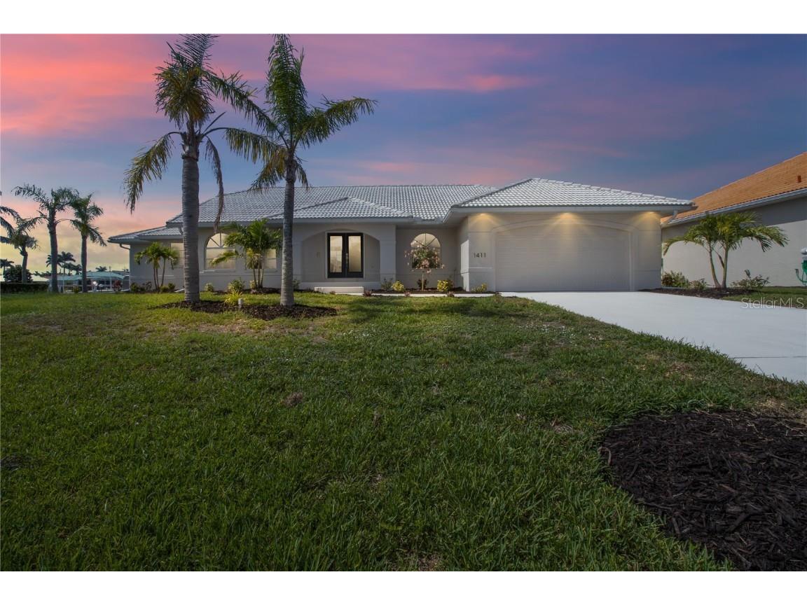 1411 Blue Jay Court Punta Gorda FL 33950 - BLUE JAY CANAL C7476714 image1