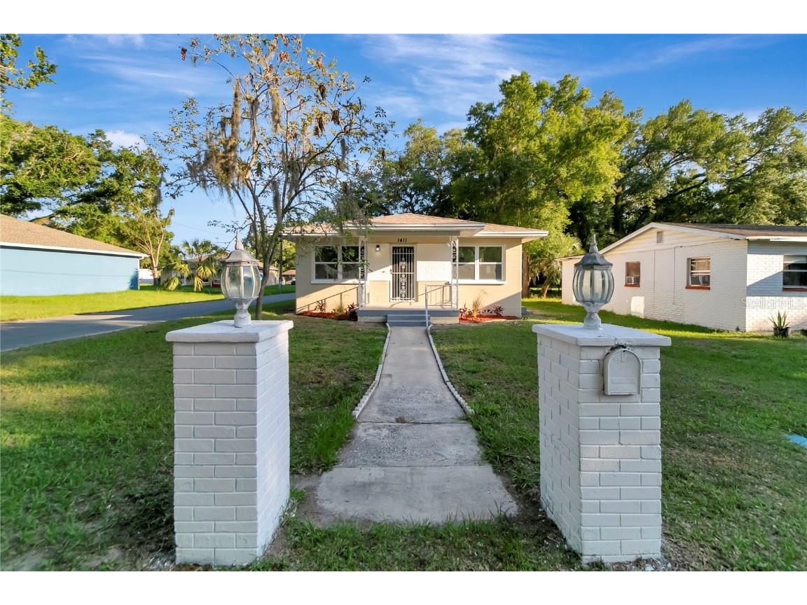 1411 E Church Street Plant City FL 33563 T3528934 image1