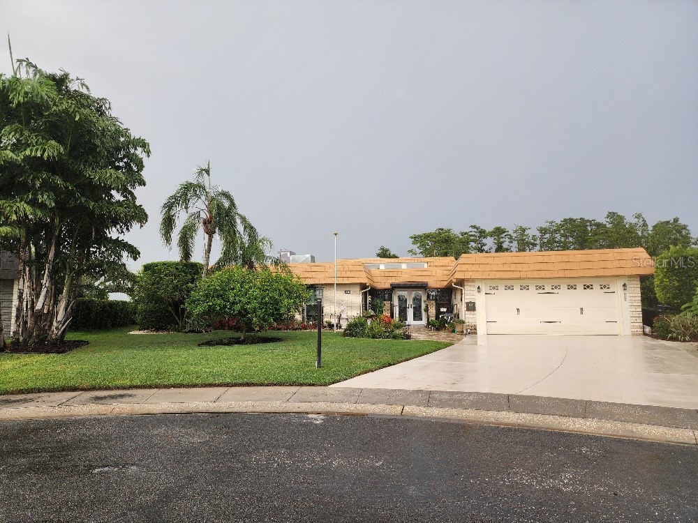 1411 Jacobson Circle Sun City Center FL 33573 - Middle lake TB8514153 image2