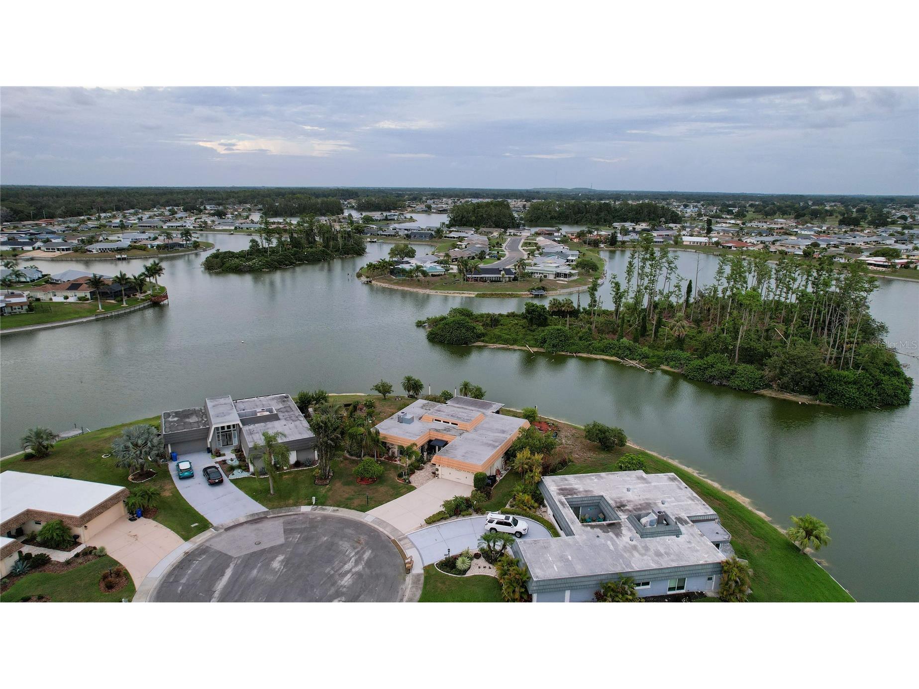 1411 Jacobson Circle Sun City Center FL 33573 - Middle lake TB8514153 image57