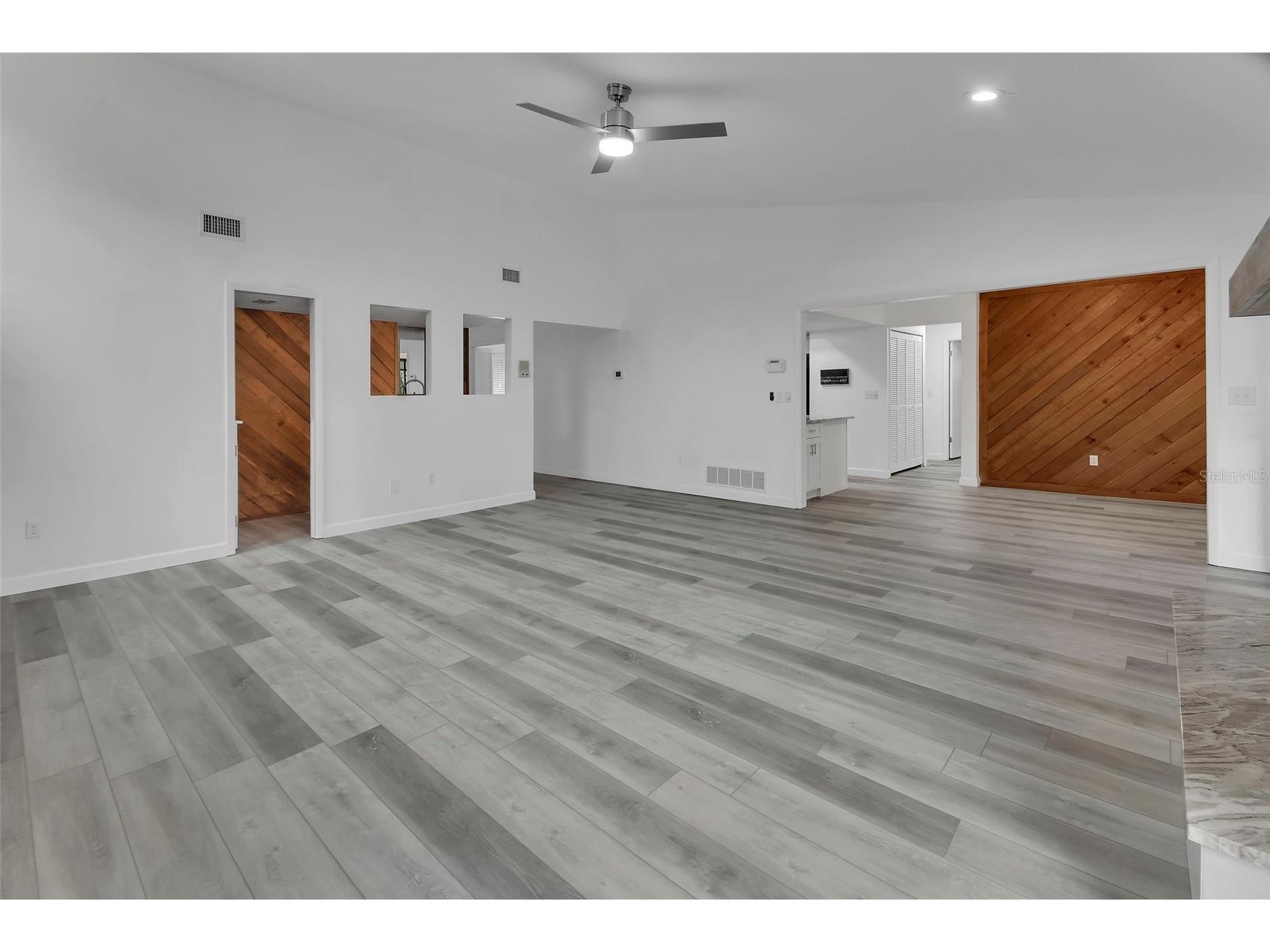 1411 N Beach Street Ormond Beach FL 32174 V4946514 image5