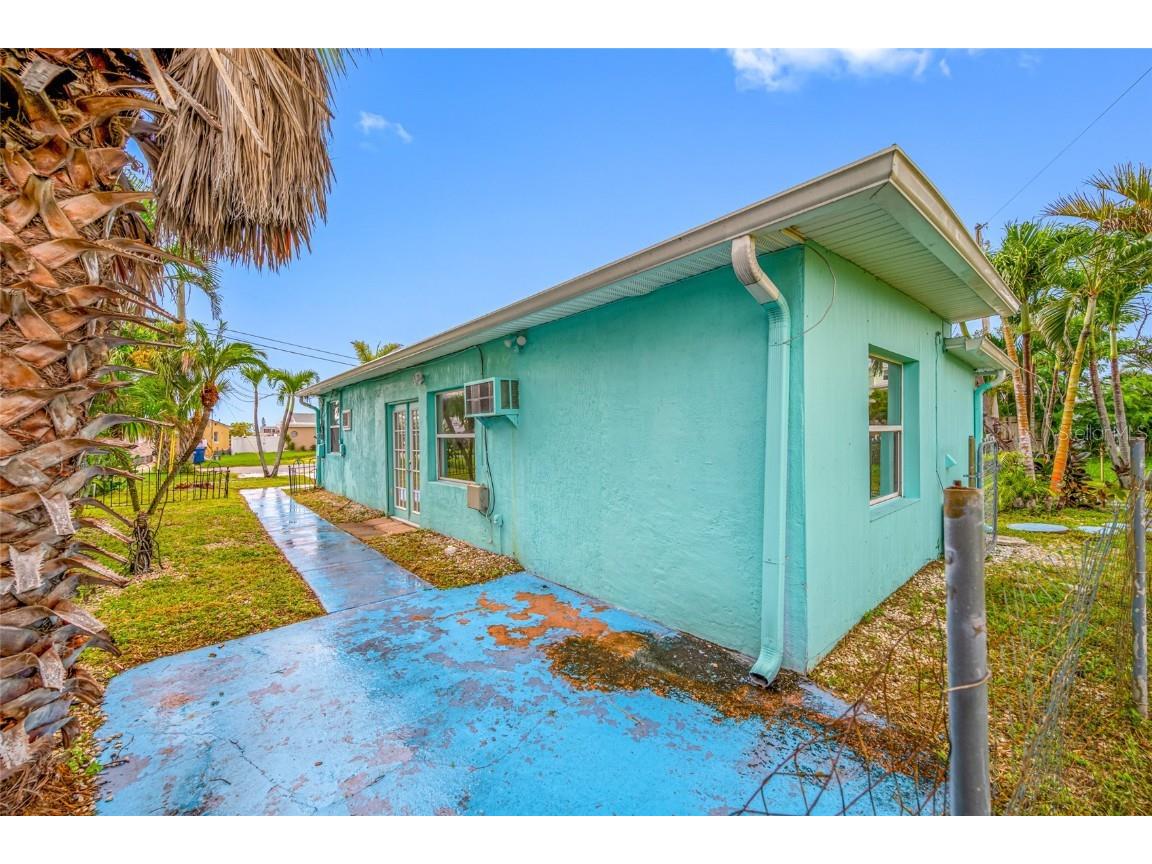 14111 W Parsley Drive Madeira Beach FL 33708 TB8422877 image20