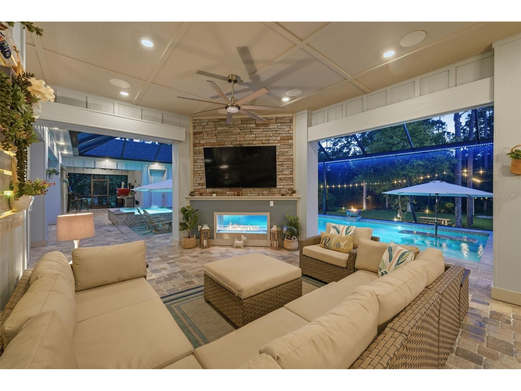 14112 Oakwood Cove Lane Orlando FL 32832 O6407011 image36