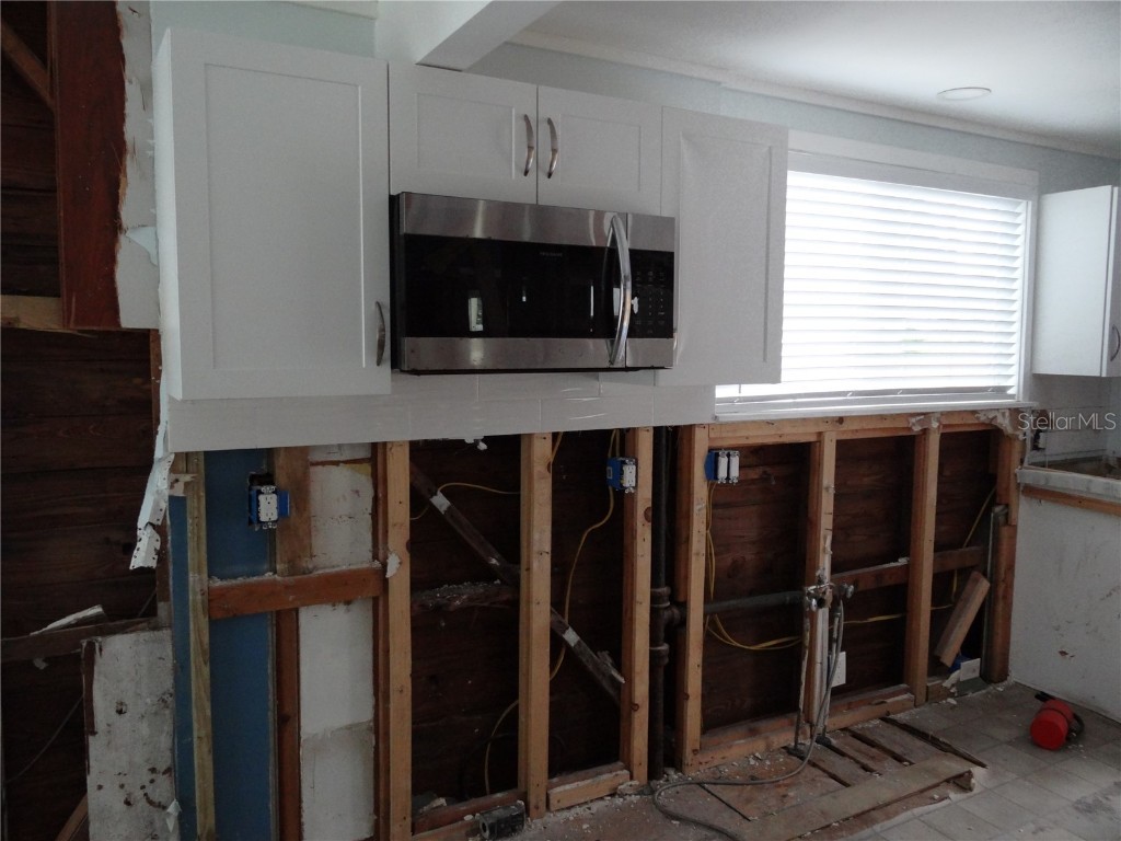 14117 Palm Street Madeira Beach FL 33708 TB8454591 image5