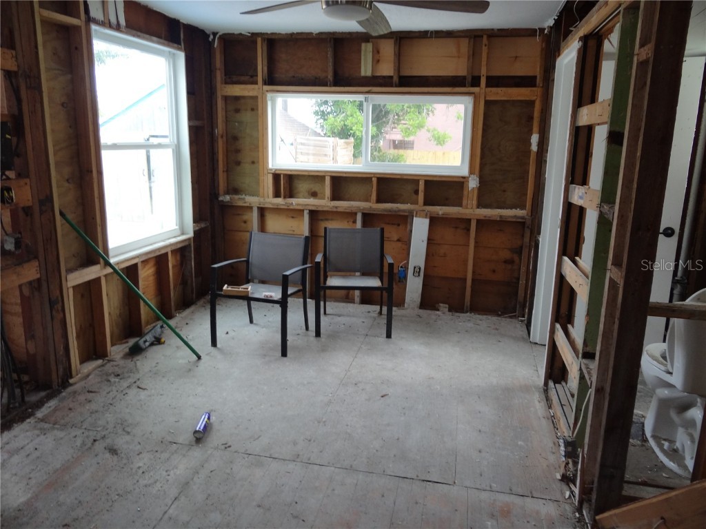 14117 Palm Street Madeira Beach FL 33708 TB8454591 image6