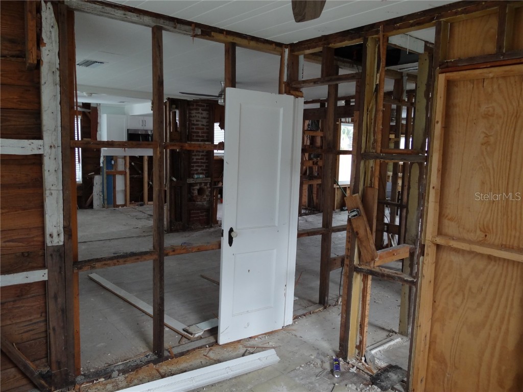 14117 Palm Street Madeira Beach FL 33708 TB8454591 image7