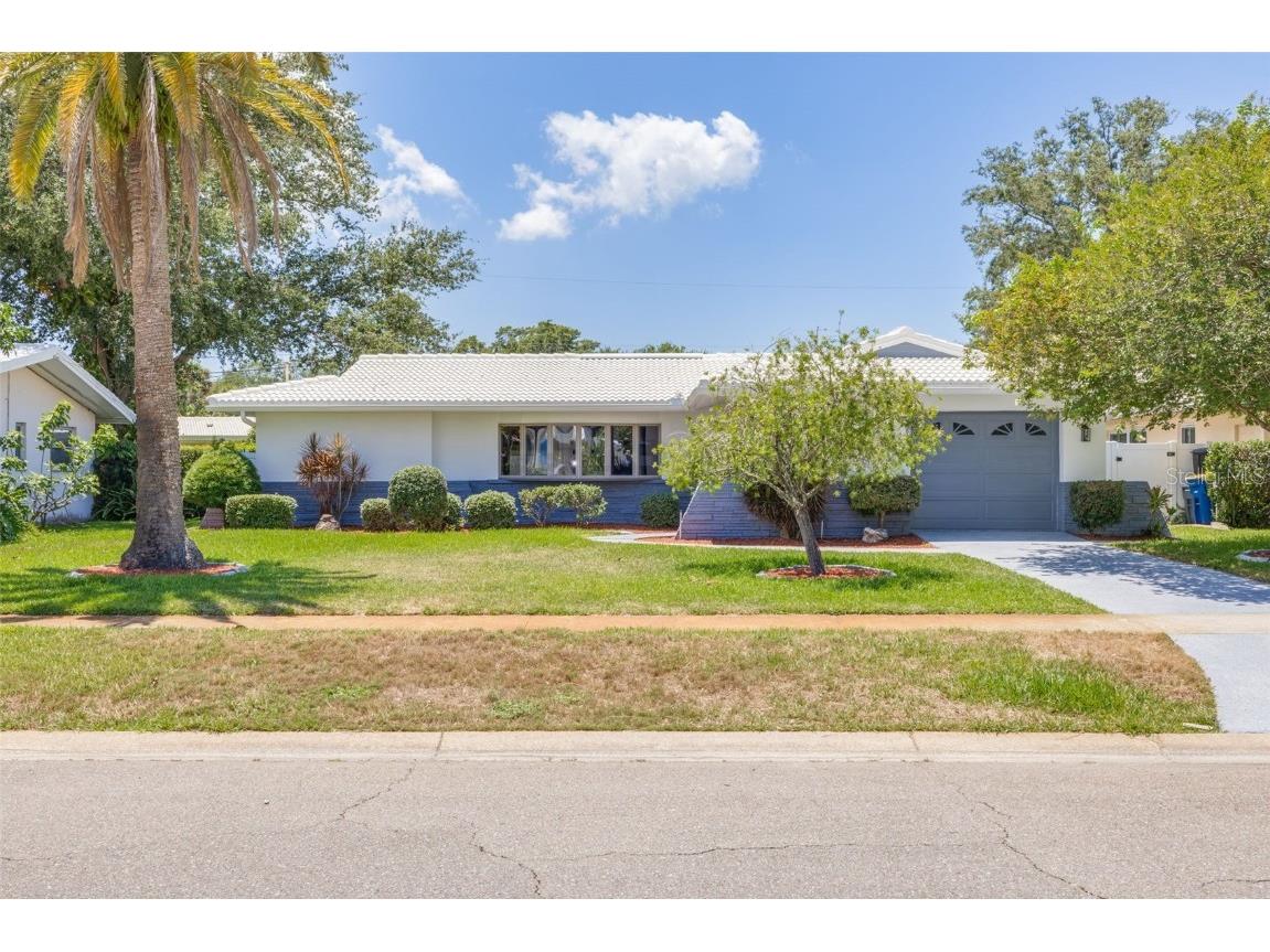 1412 Ambassador Drive Clearwater FL 33764 U8243229 image1